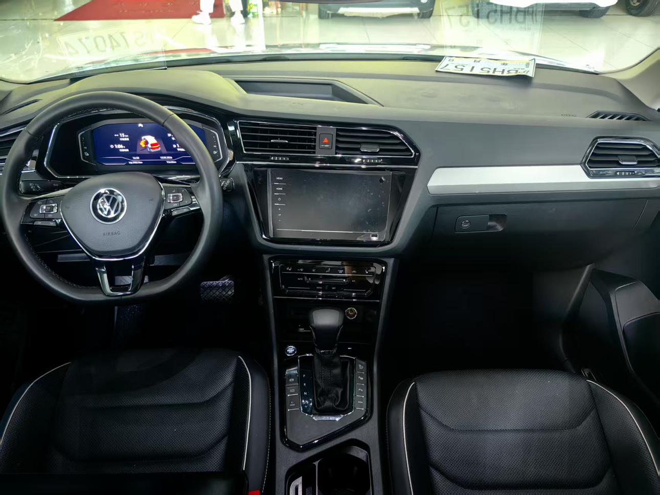 Volkswagen Tiguan 2021 thumb 7