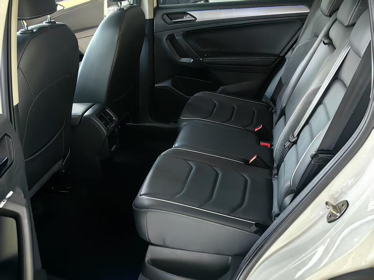 Volkswagen Tiguan 2021 thumb 10