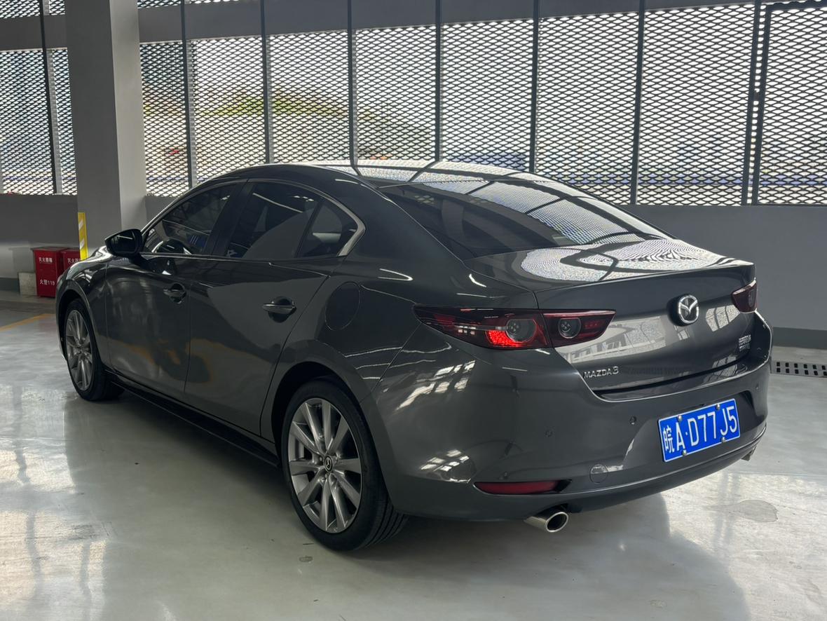 Mazda 3 2022 thumb 3