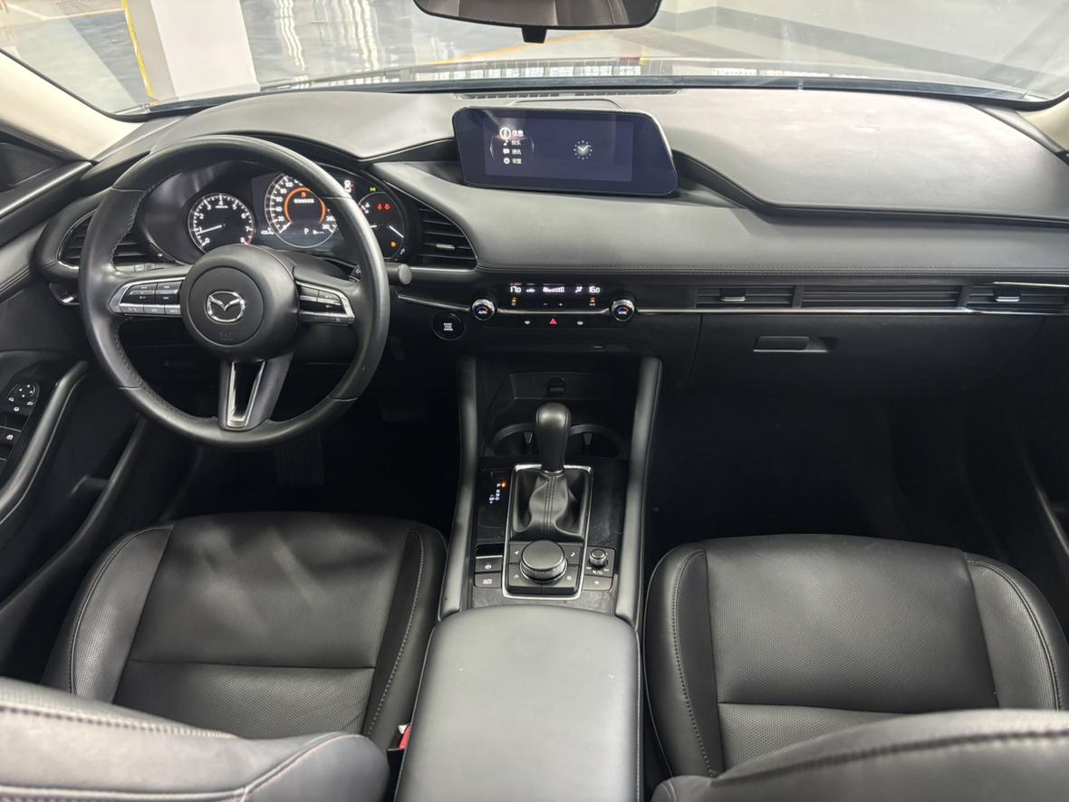 Mazda 3 2022 thumb 8