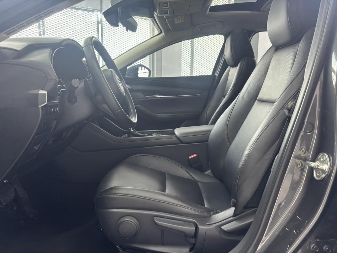 Mazda 3 2022 thumb 10