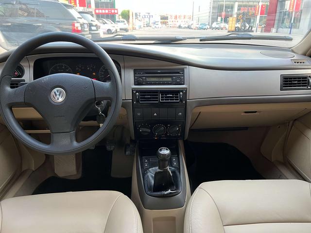 Volkswagen Santana 2009 thumb 8
