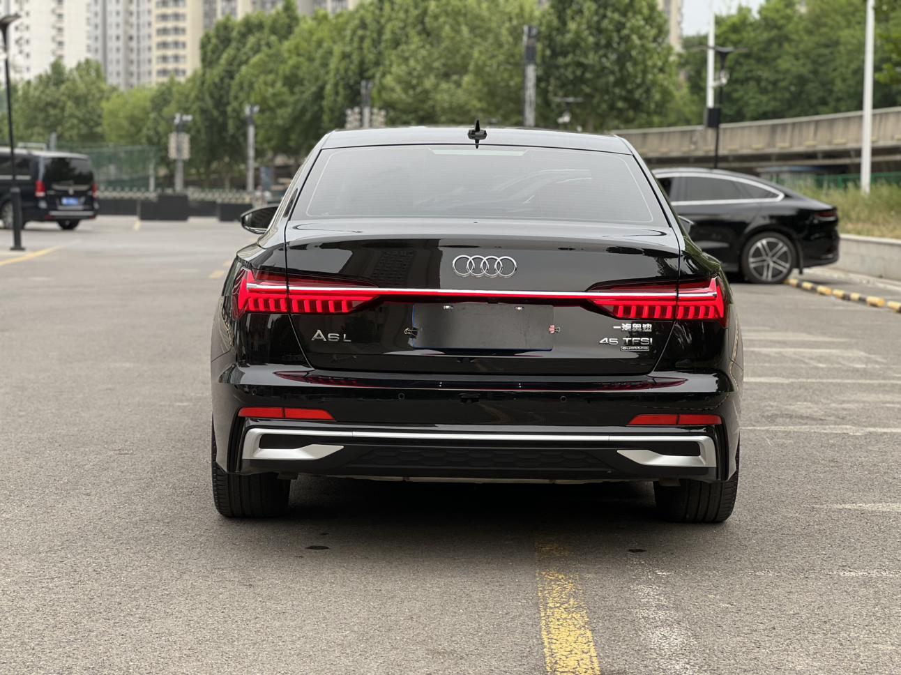 Audi A6 2021 thumb 4