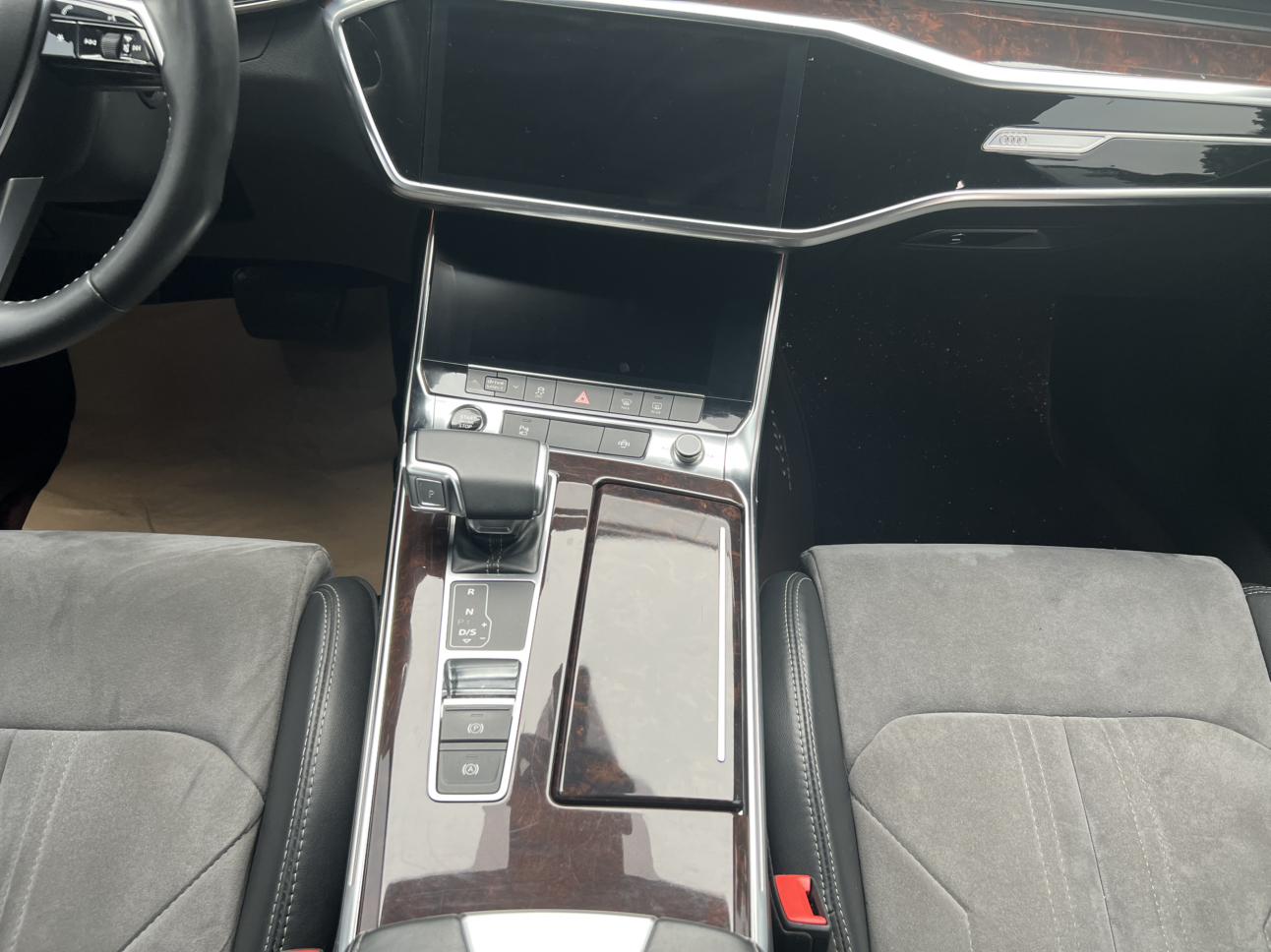 Audi A6 2021 thumb 10