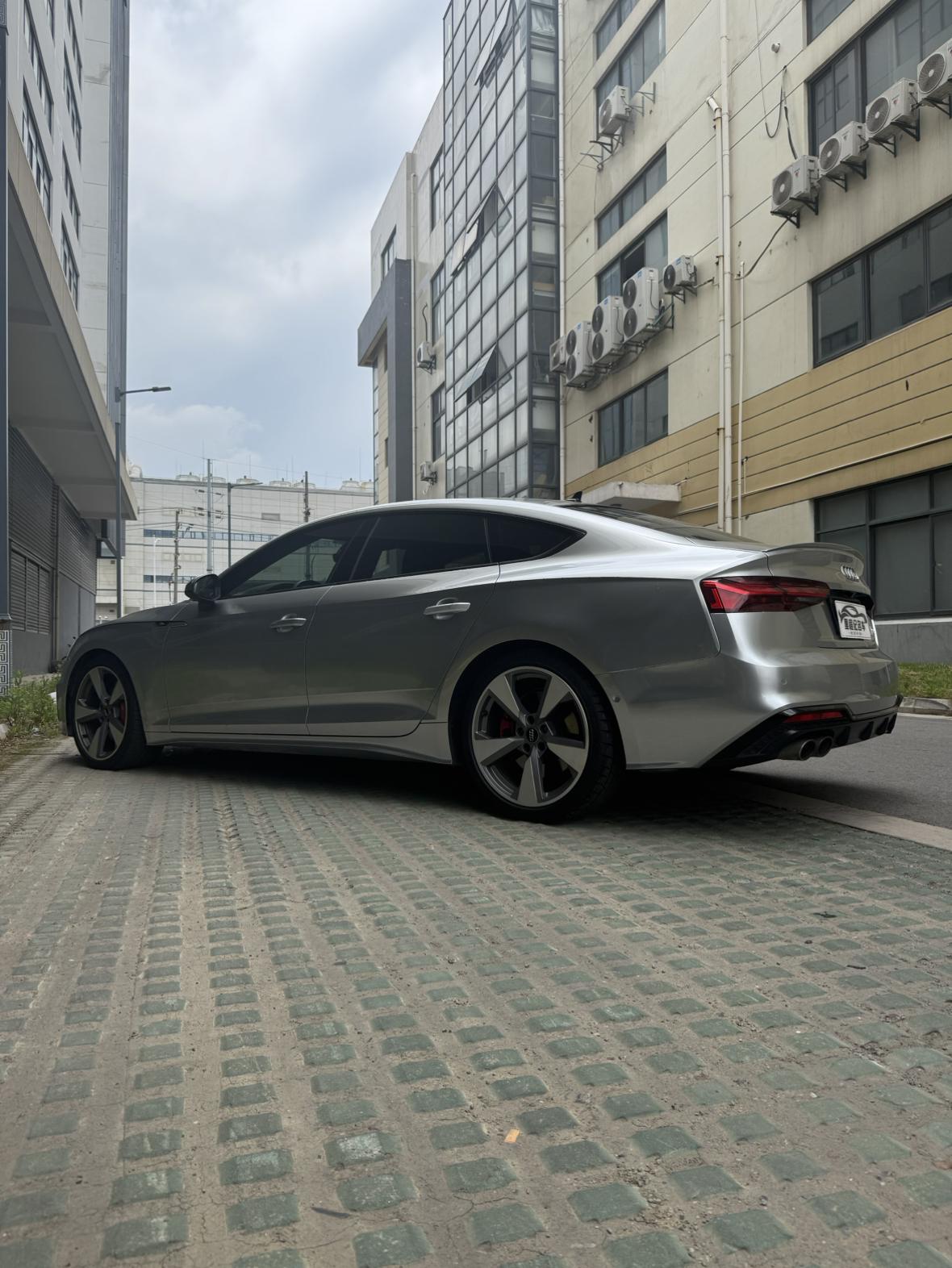 Audi S5 2021 thumb 3