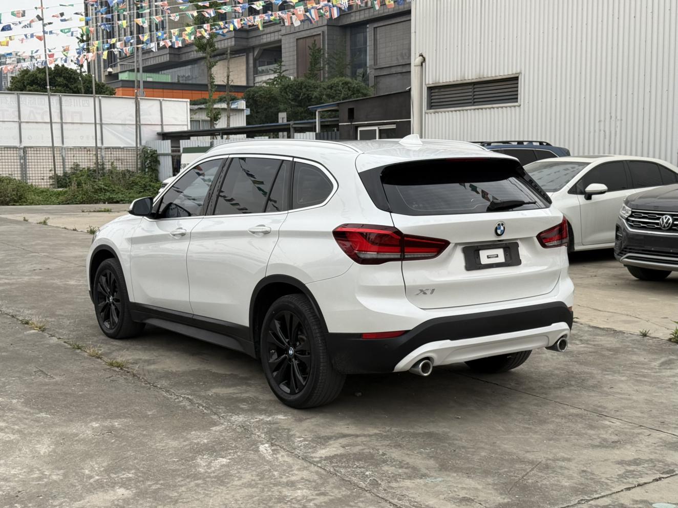 BMW X1 2021 thumb 2