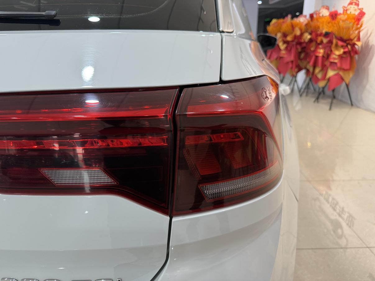 Volkswagen T-Roc 2021 thumb 7