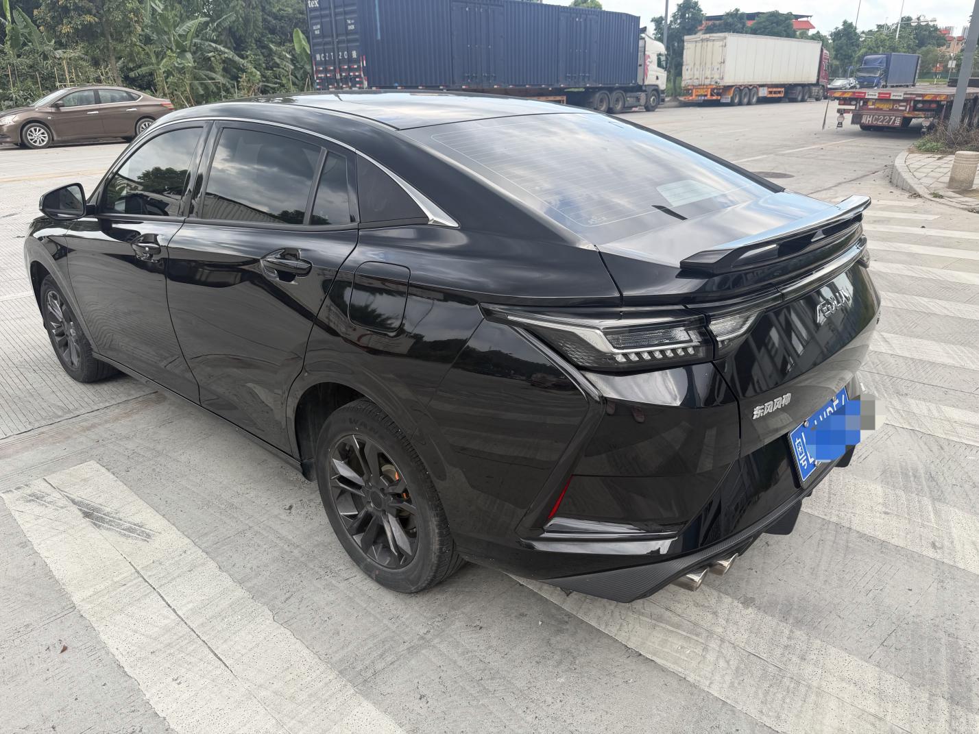 Dongfeng Aeolus Yixuan 2023 thumb 2