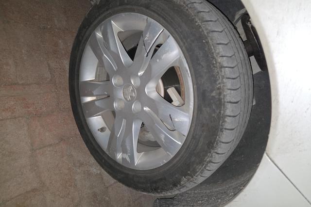 Peugeot 3008 2016 thumb 6