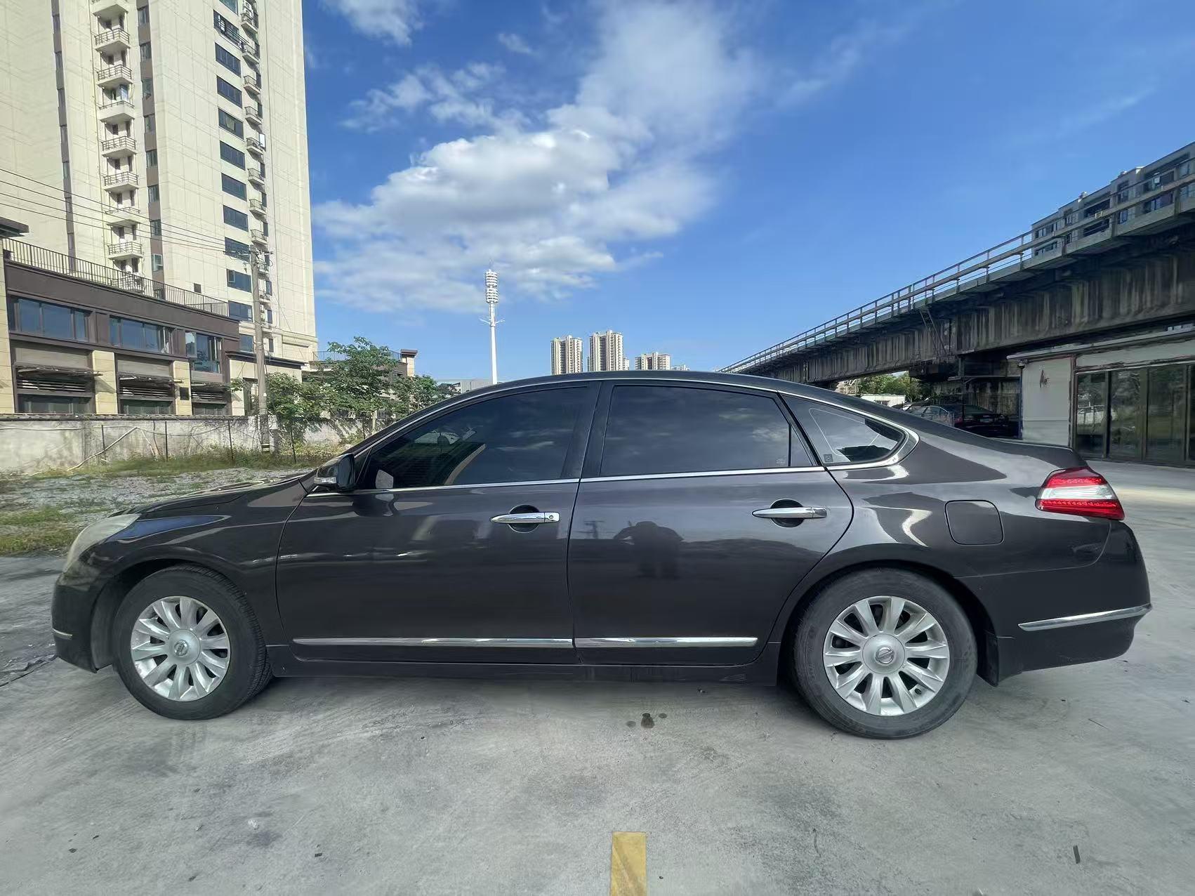 Nissan Altima 2009 thumb 2