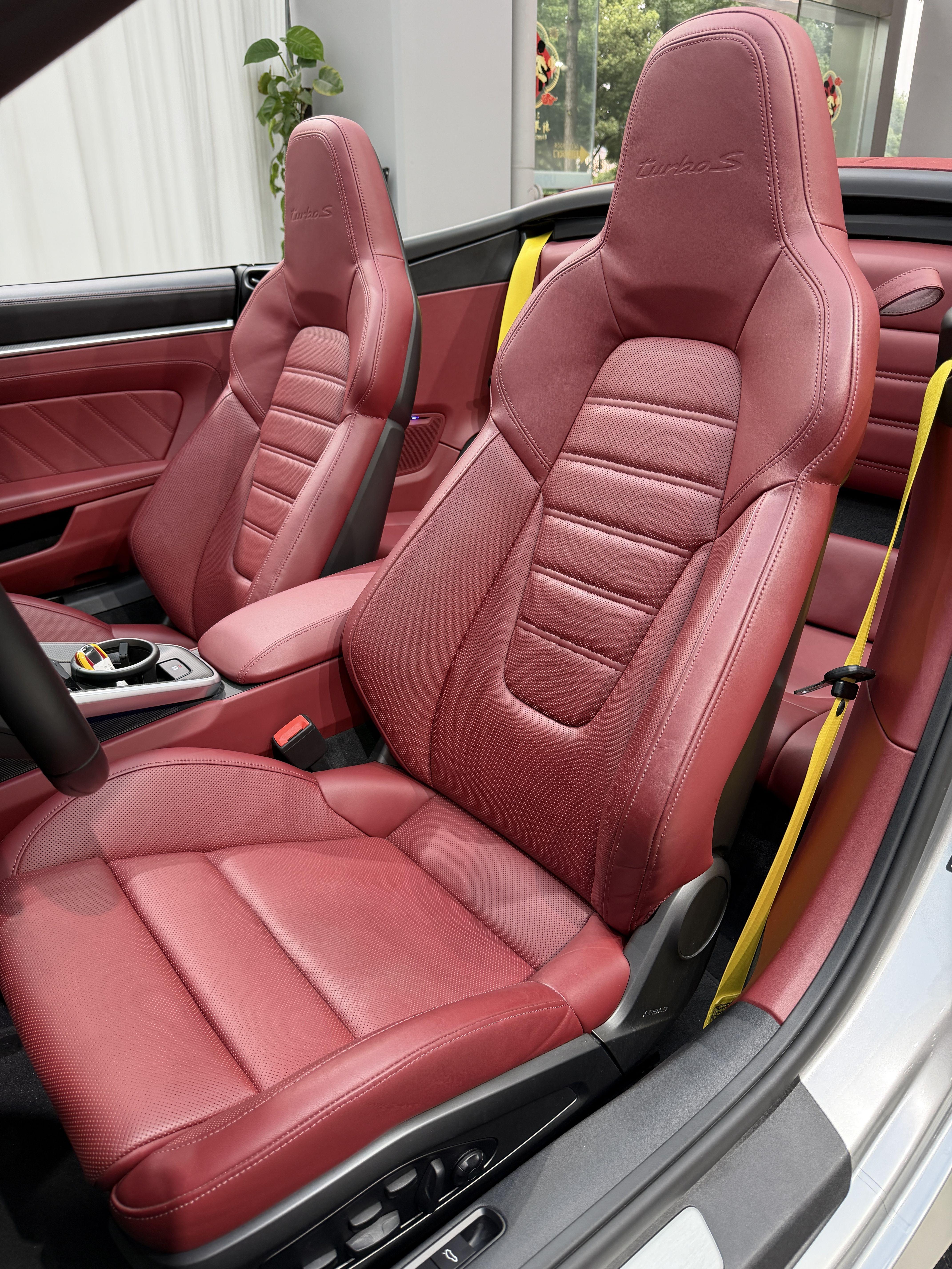 Porsche 911 2023 thumb 6