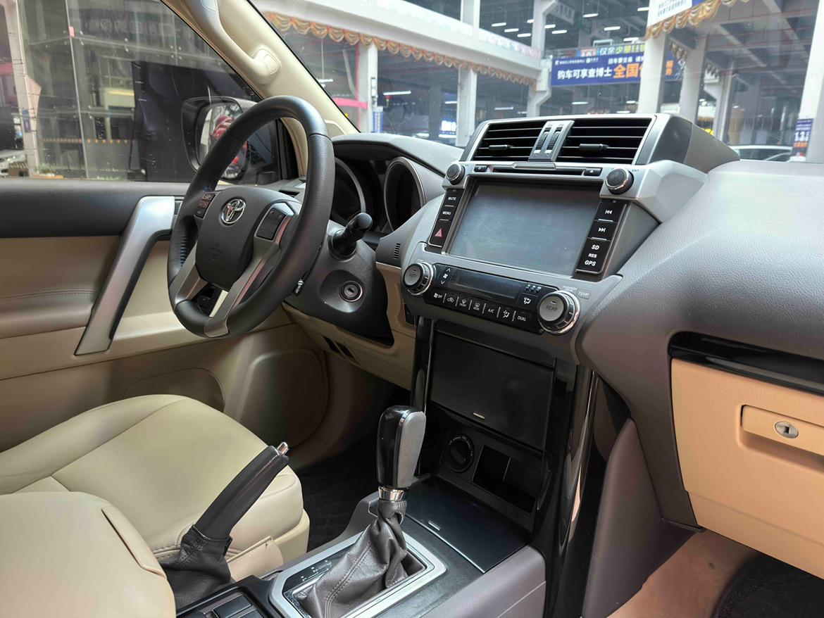 Toyota Land Cruiser Prado 2015 thumb 6