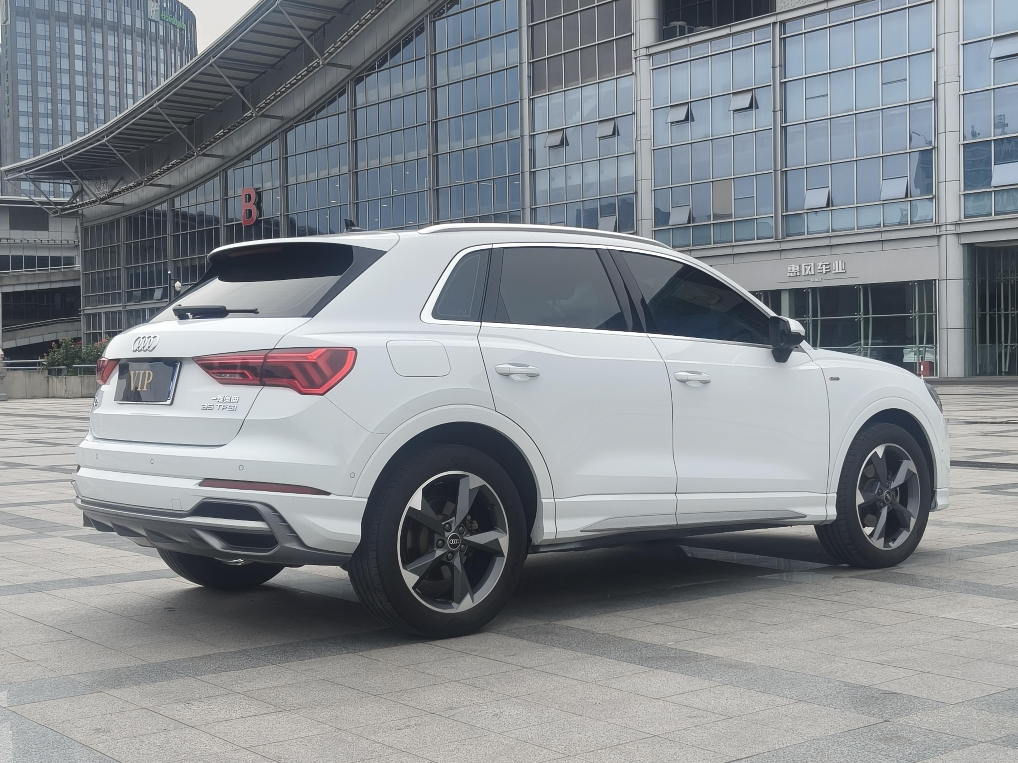 Audi Q3 2021 thumb 5