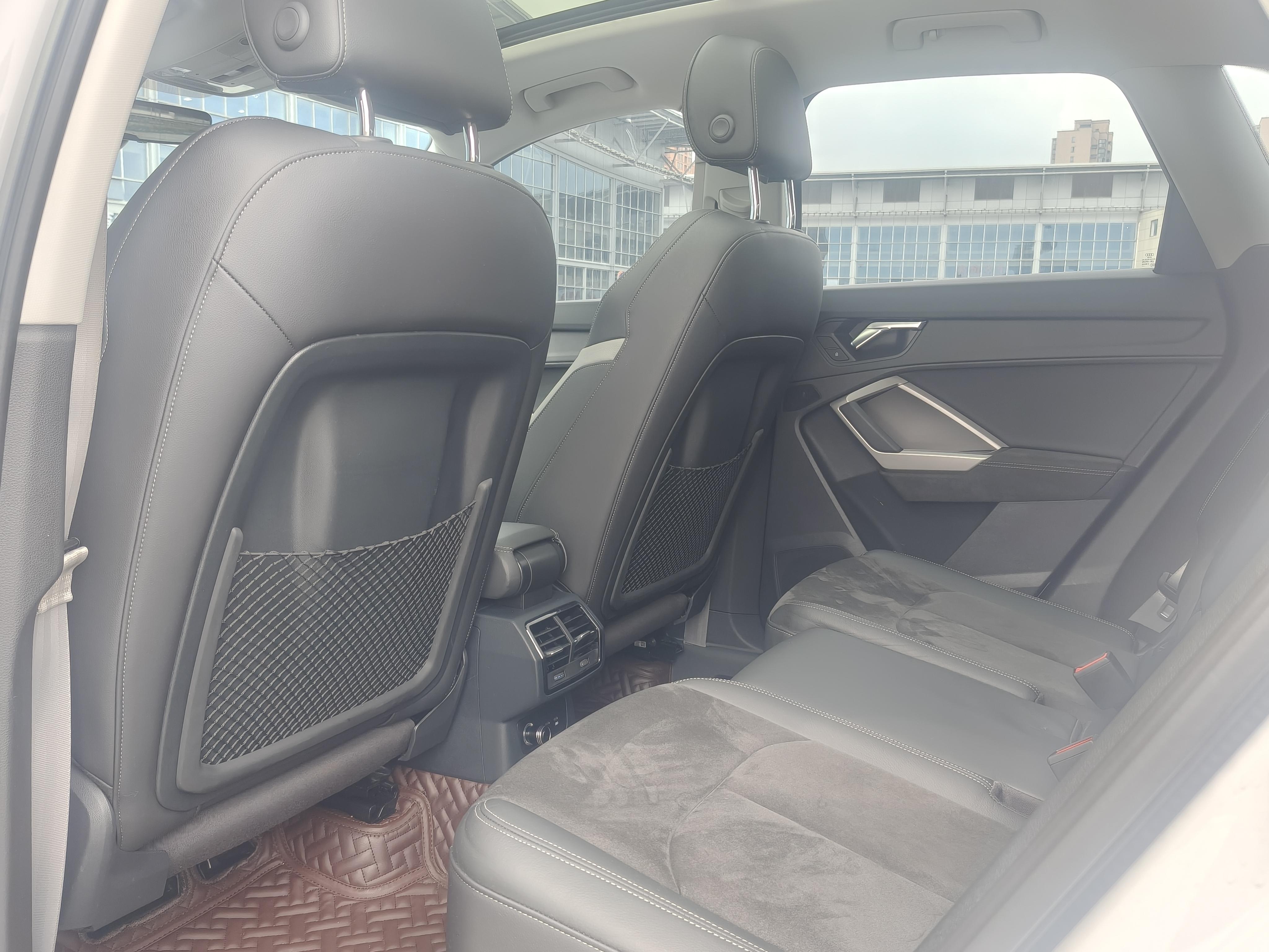 Audi Q3 2021 thumb 10