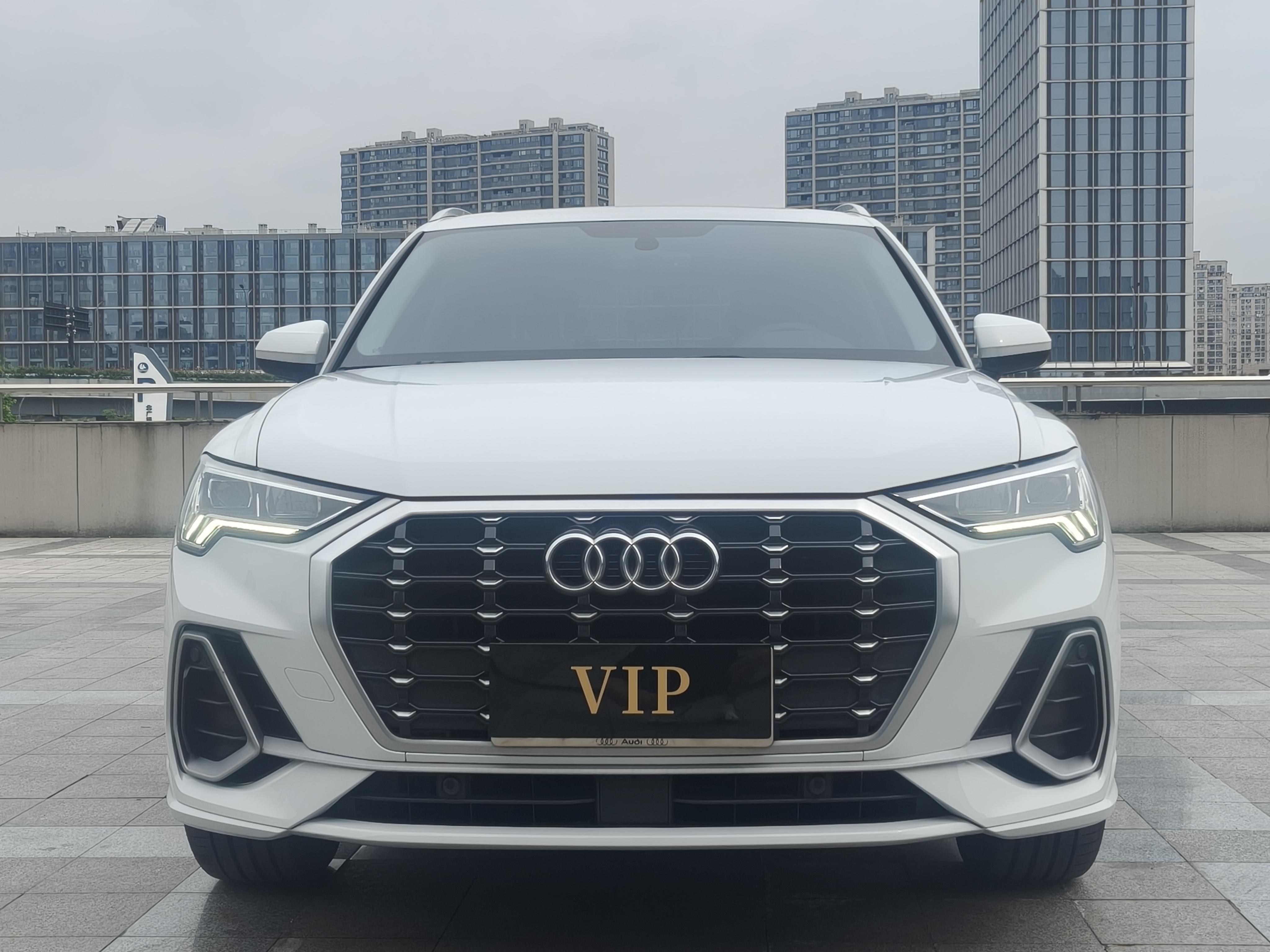 Audi Q3 2021 thumb 12