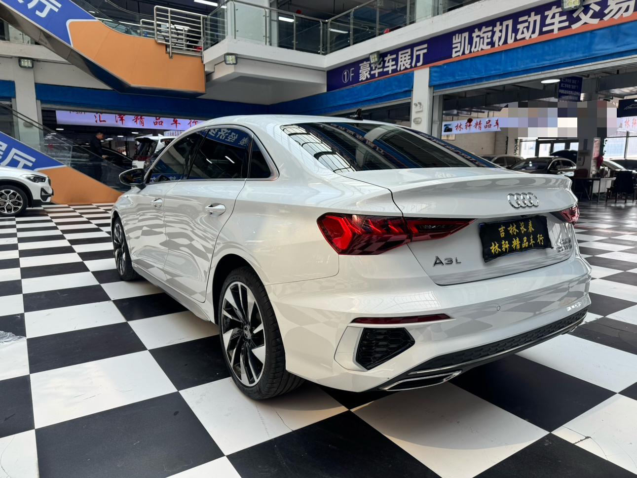 Audi A3 2023 thumb 2