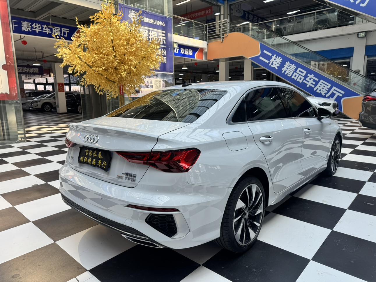 Audi A3 2023 thumb 4