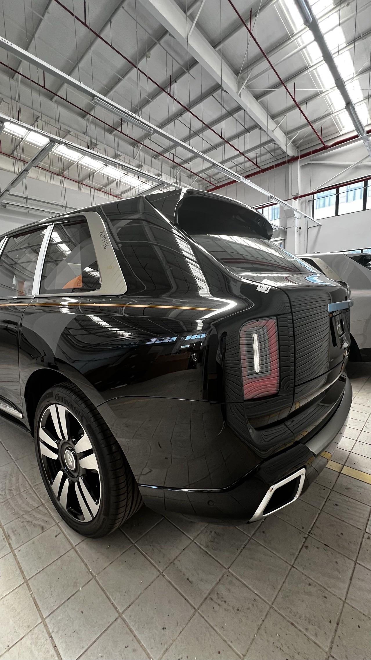 Rolls-Royce Cullinan 2024 thumb 12