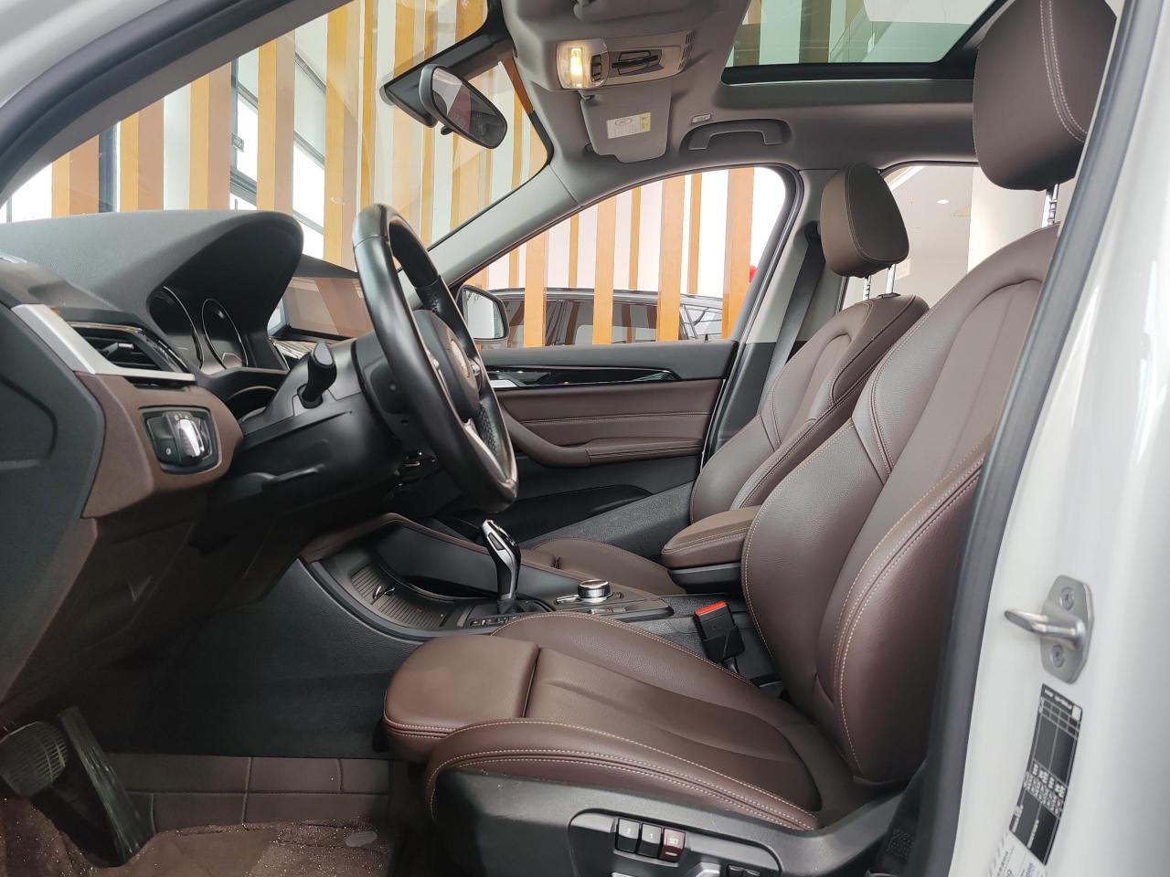 BMW X1 2022 thumb 12