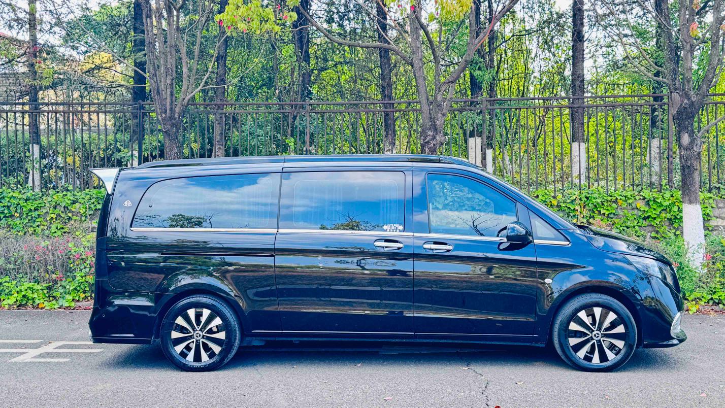 Mercedes-Benz Wei Ting 2023 thumb 5