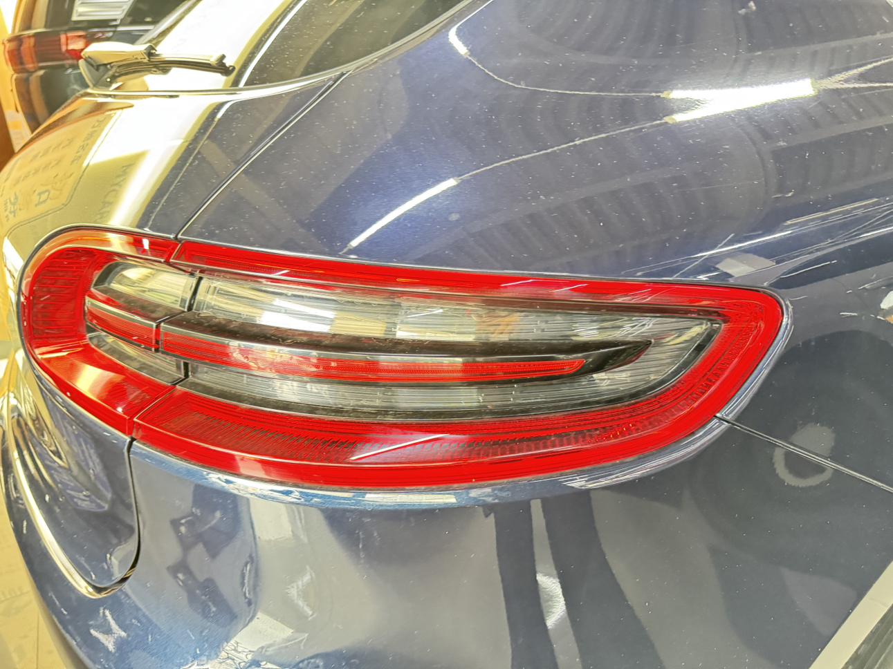 Porsche Macan 2017 thumb 3