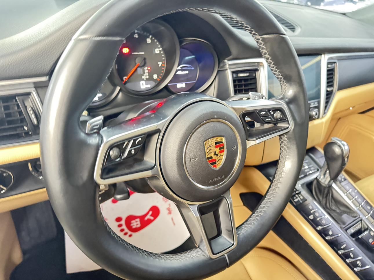 Porsche Macan 2017 thumb 7