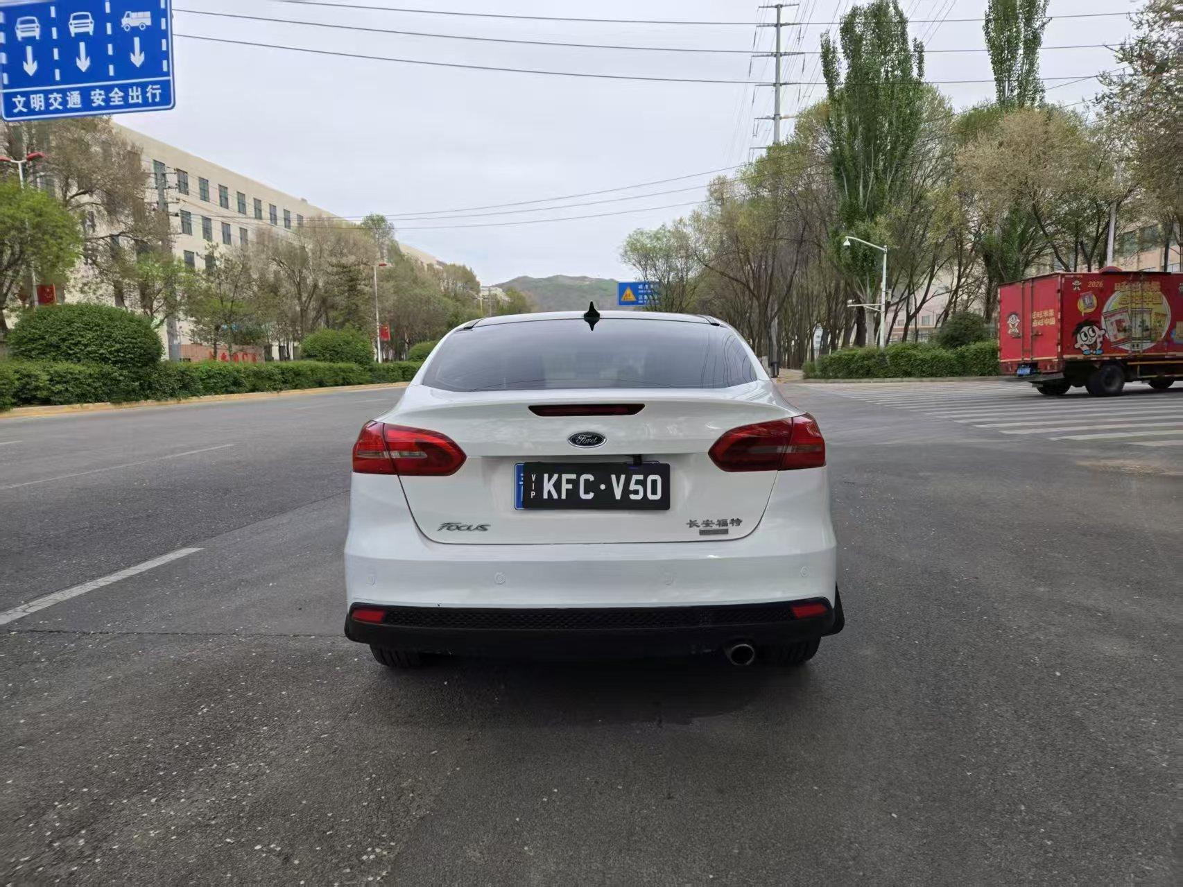 Ford Focus ST 2015 thumb 3