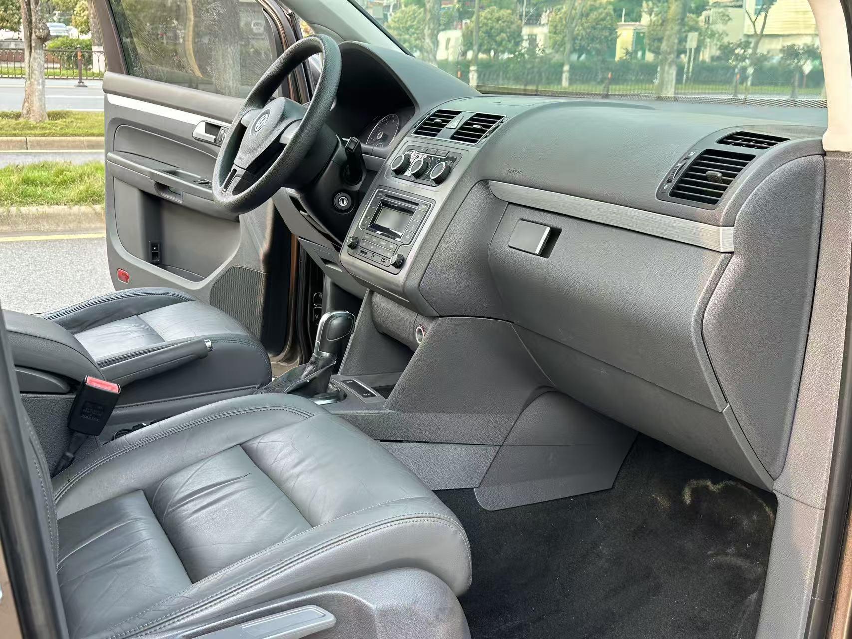 Volkswagen Touran 2013 thumb 5