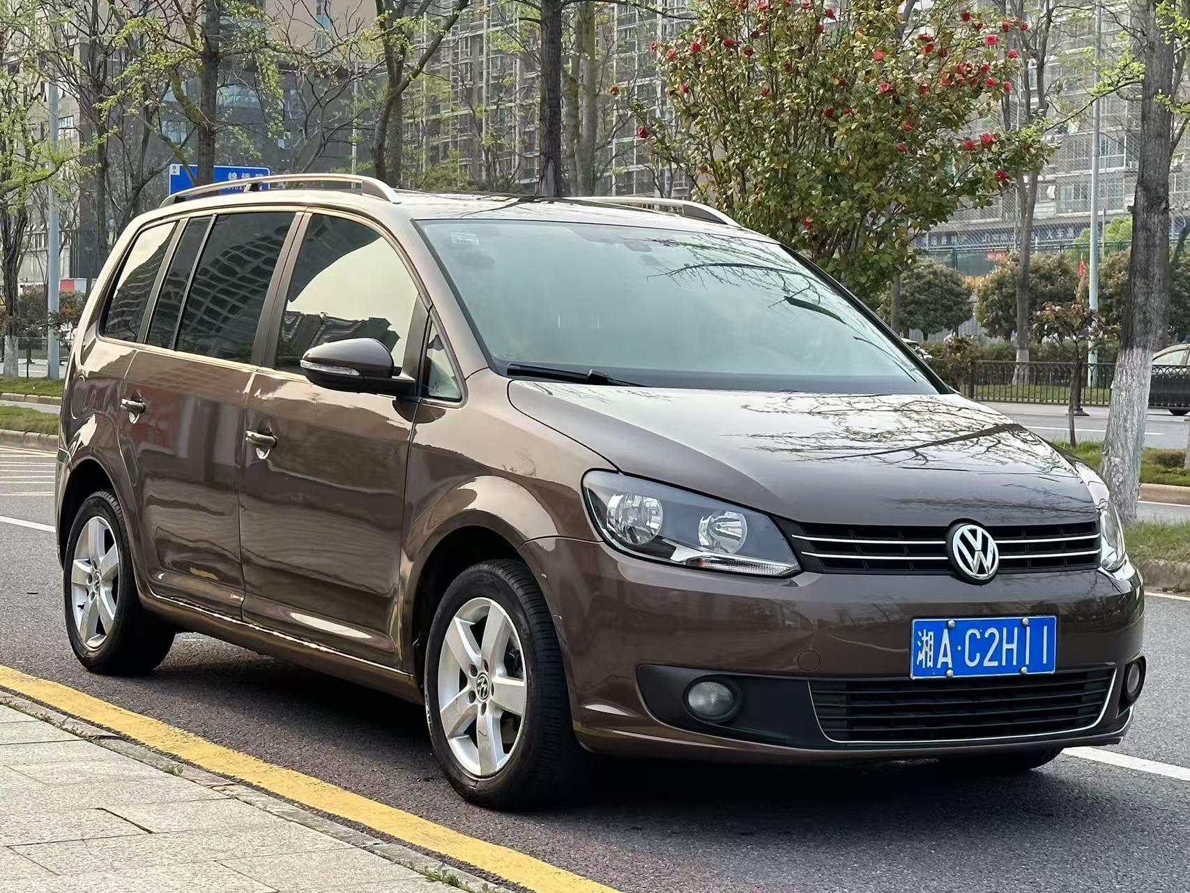 Volkswagen Touran 2013 thumb 10