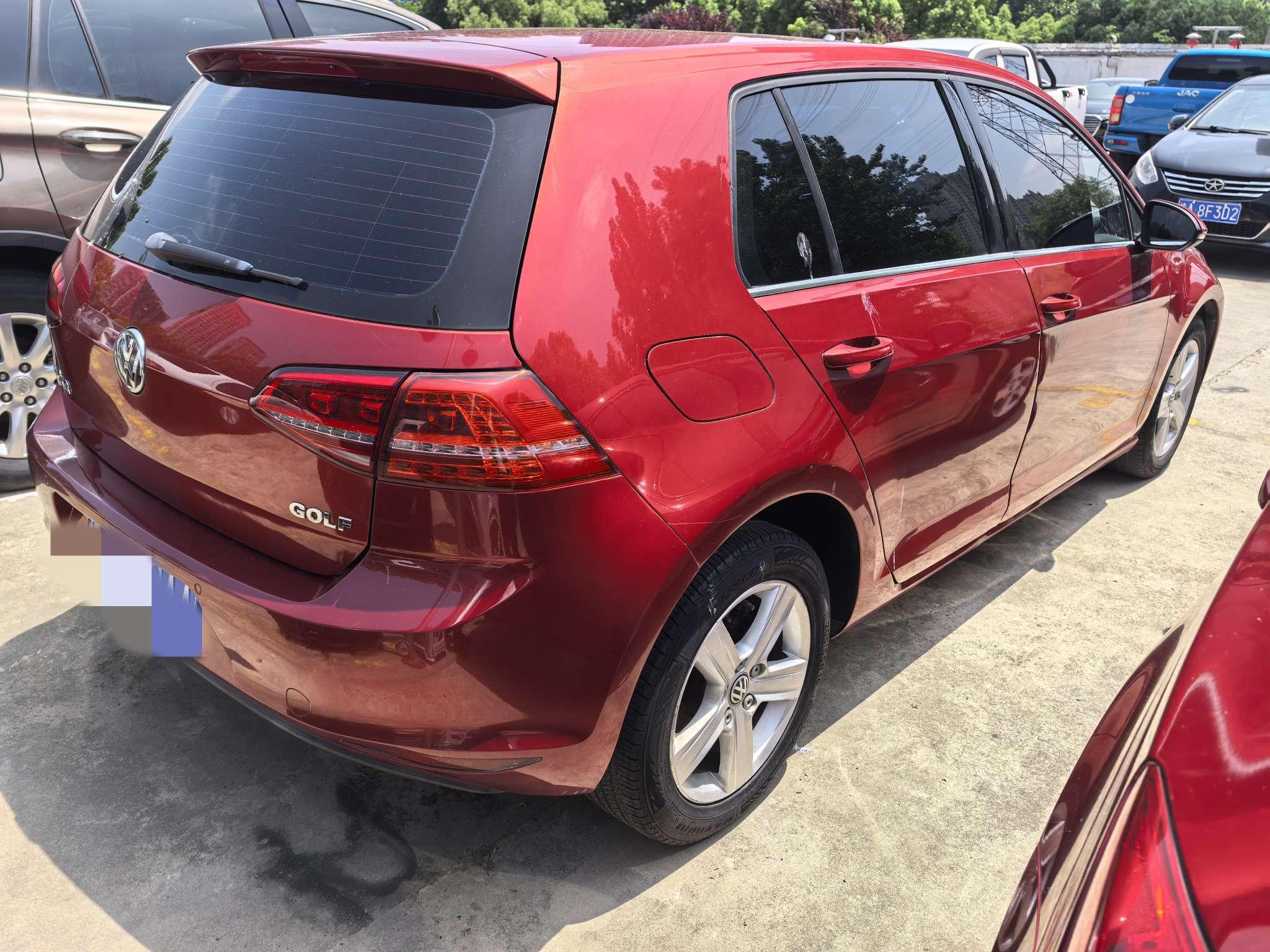 Volkswagen Golf Sportsvan 2014 thumb 4