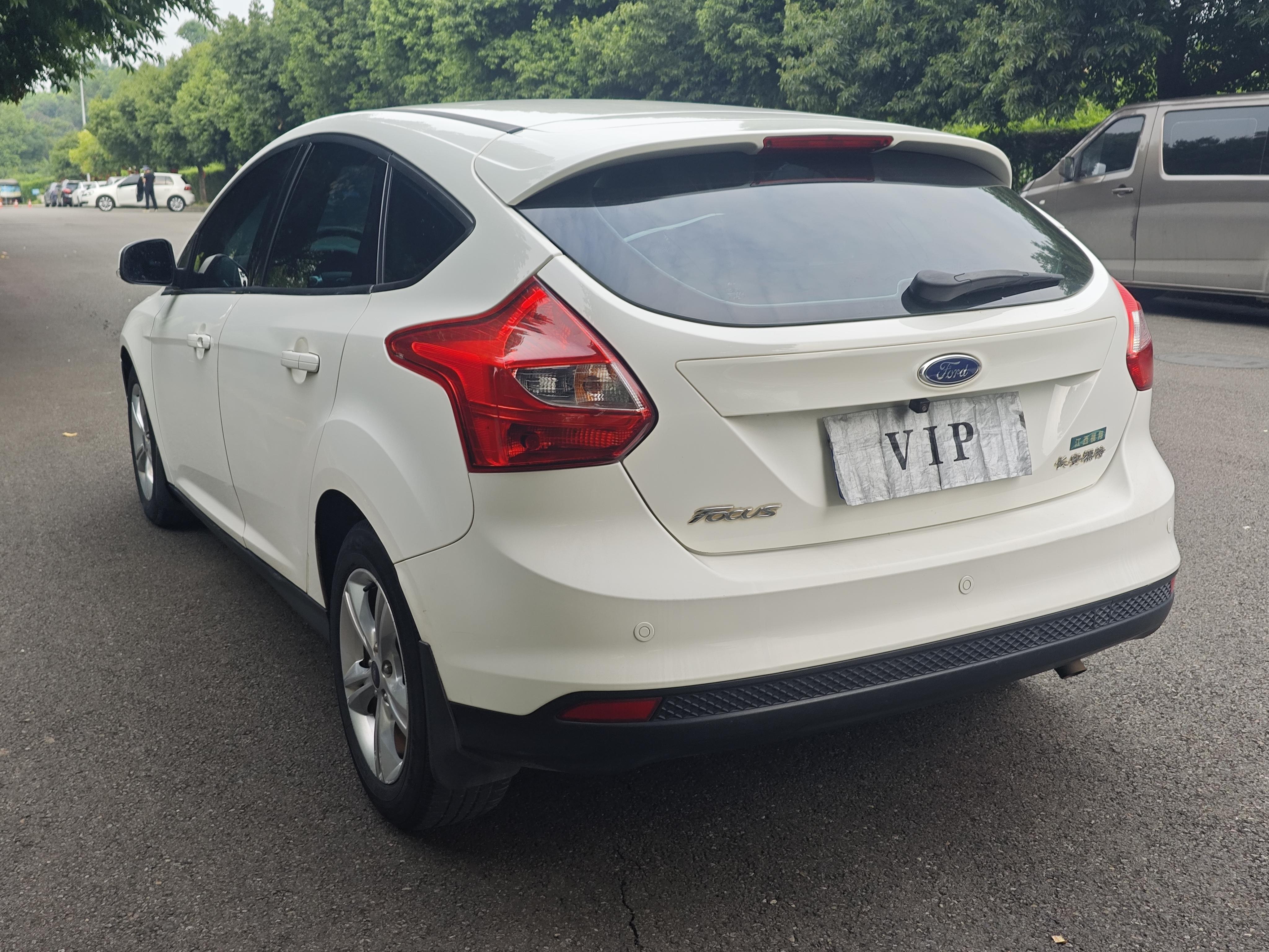 Ford Focus ST 2012 thumb 3