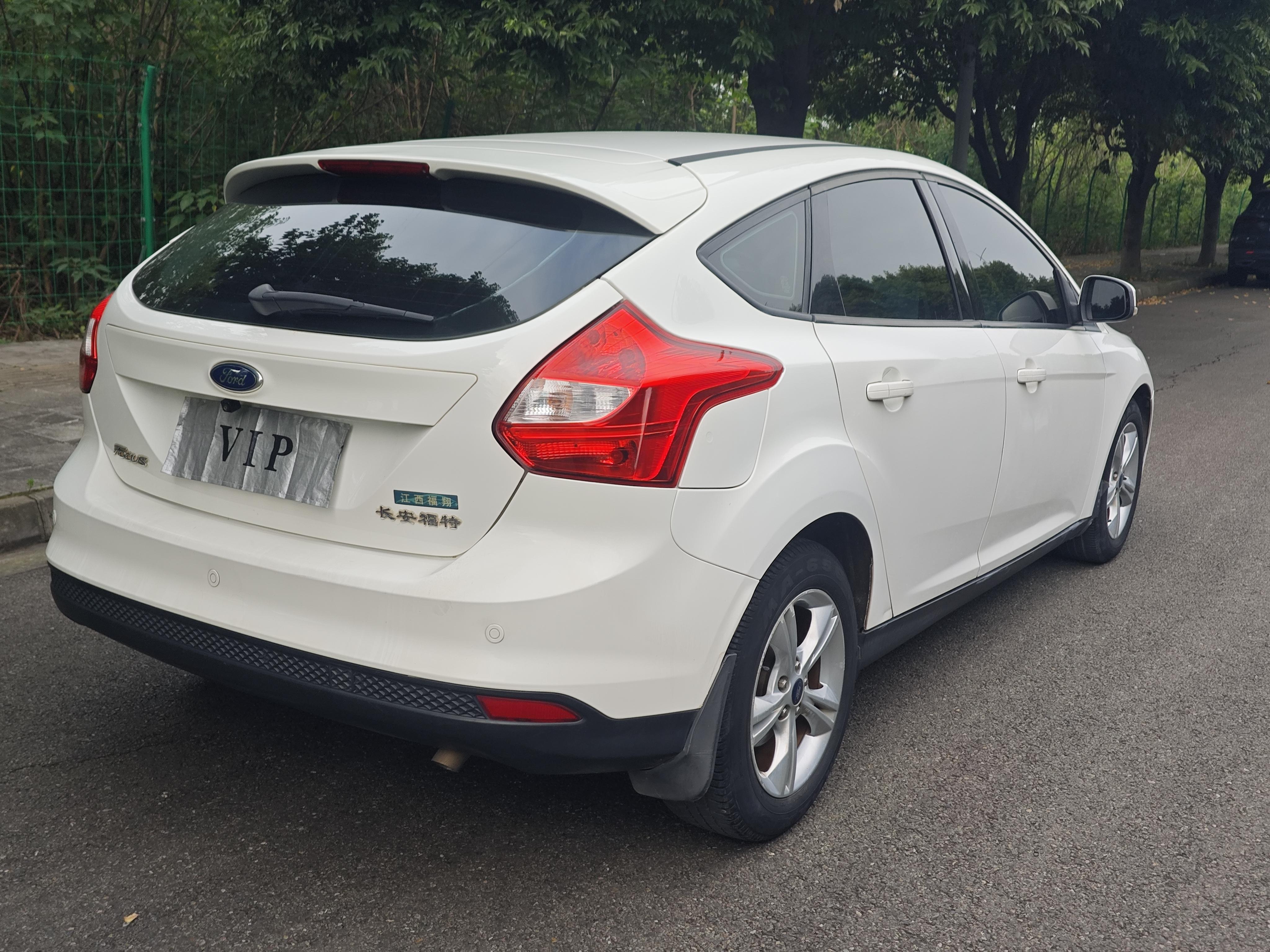 Ford Focus ST 2012 thumb 5
