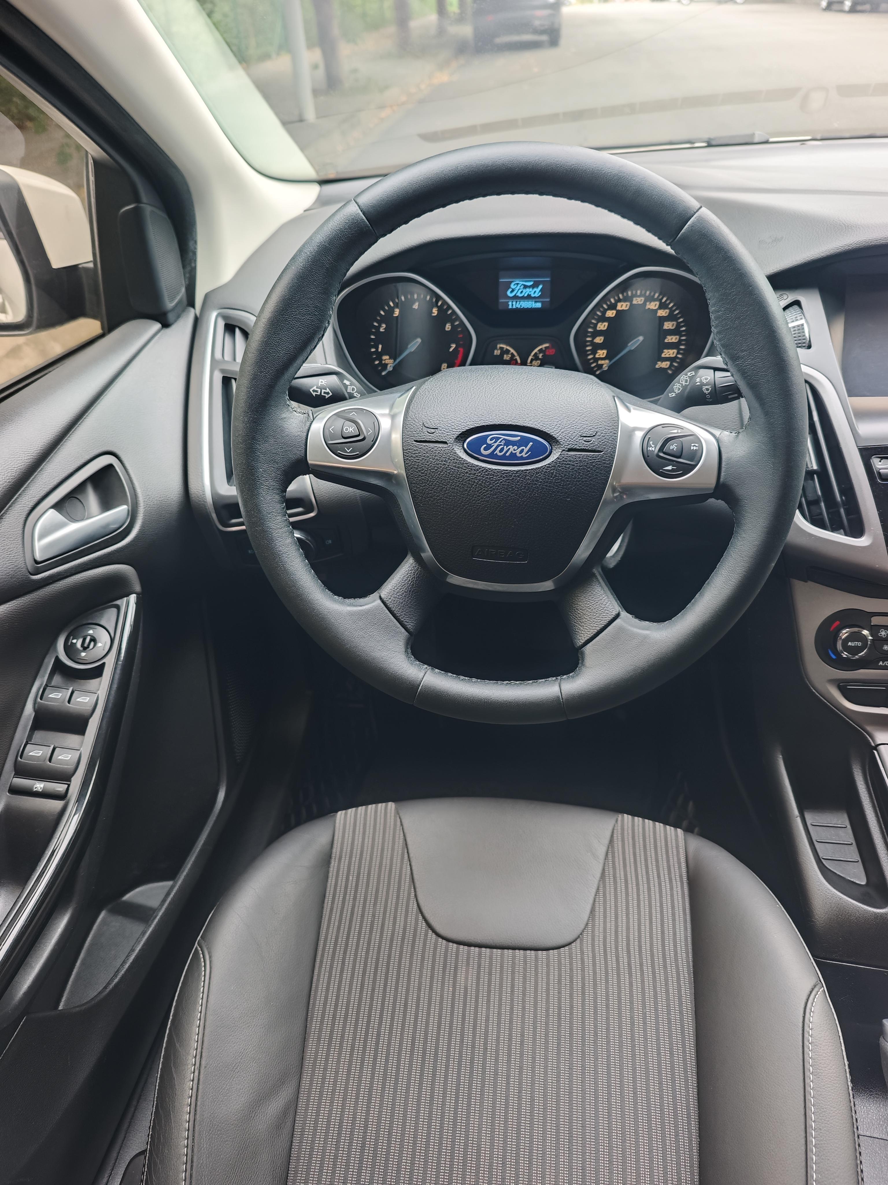 Ford Focus ST 2012 thumb 9