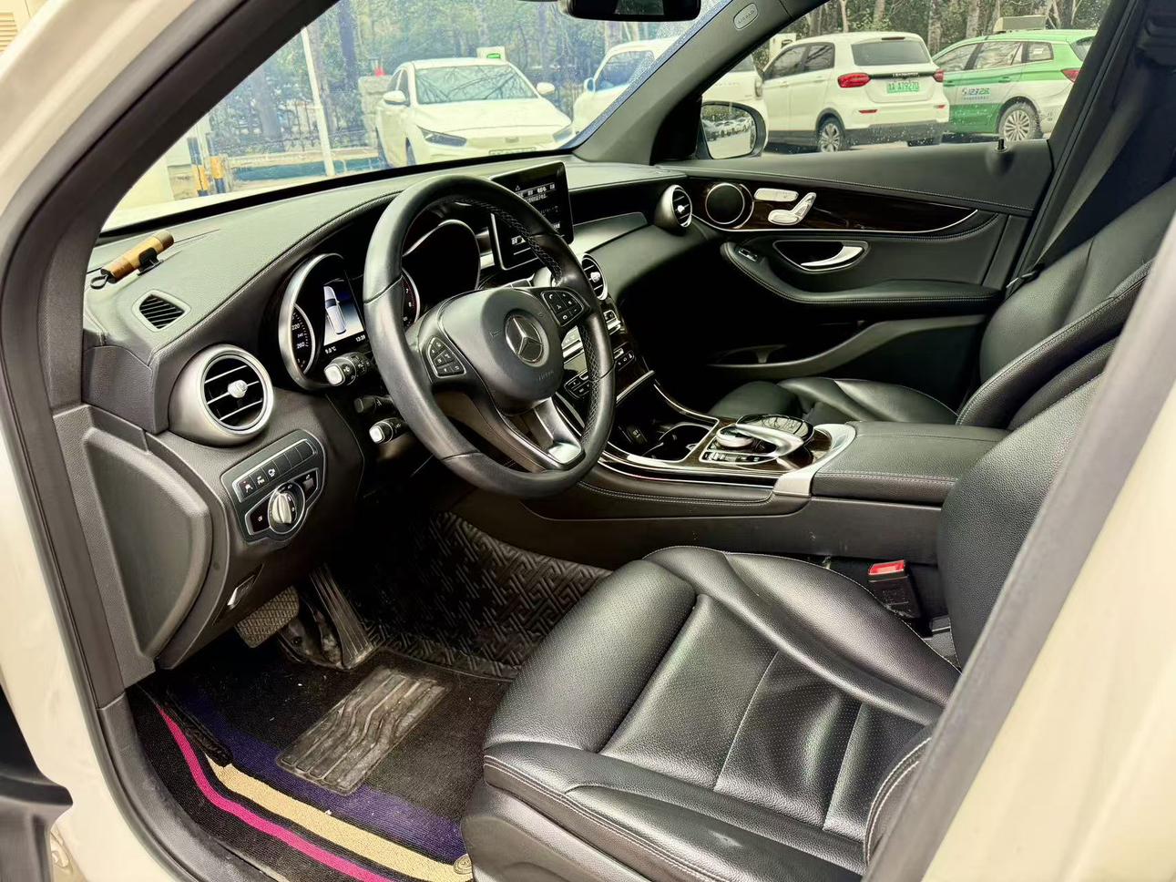 Mercedes-Benz GLC 2019 thumb 12
