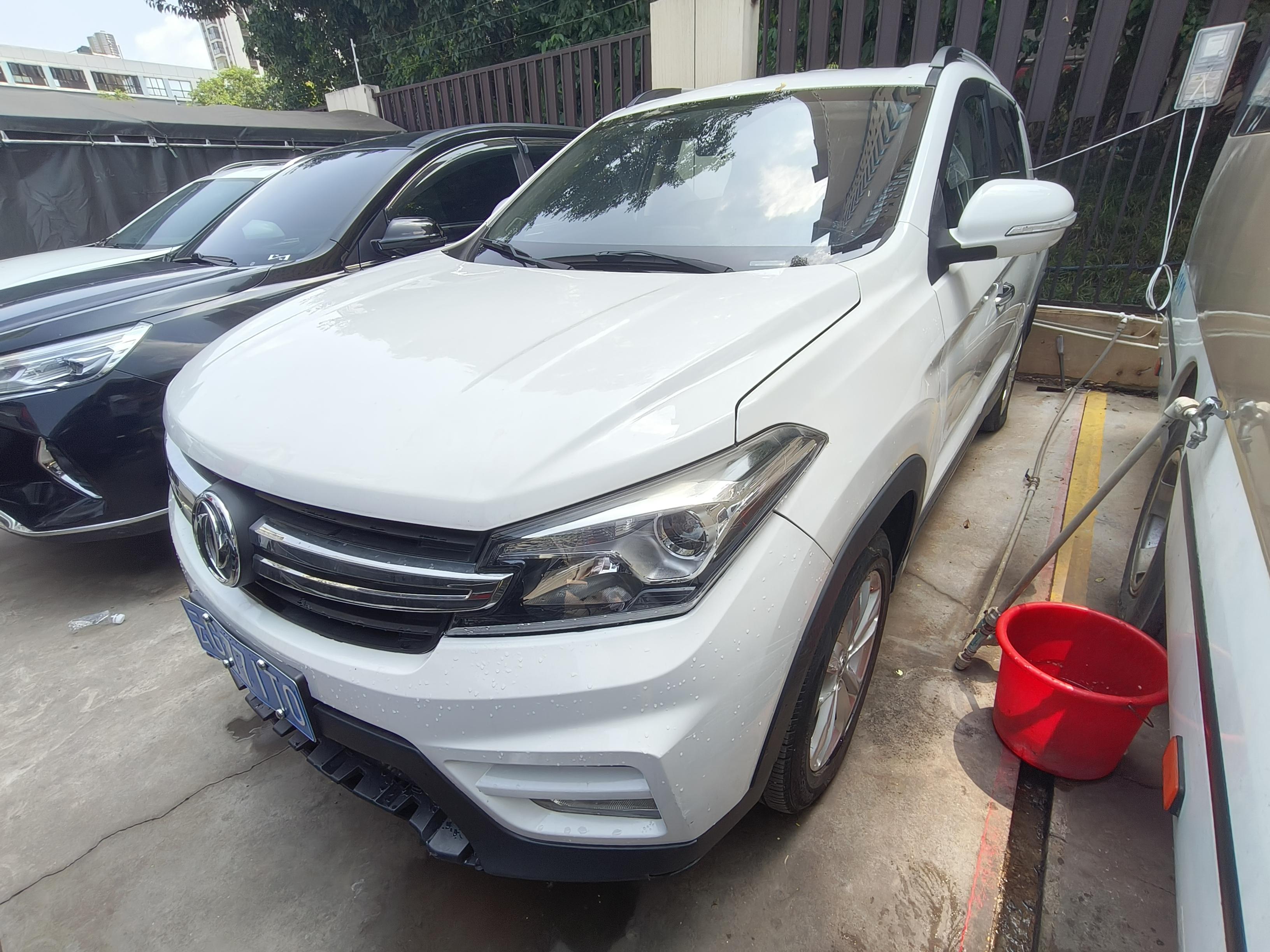 Dongfeng Fengon S560 2018 thumb 9