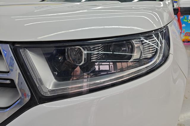 Ford Edge 2016 thumb 2