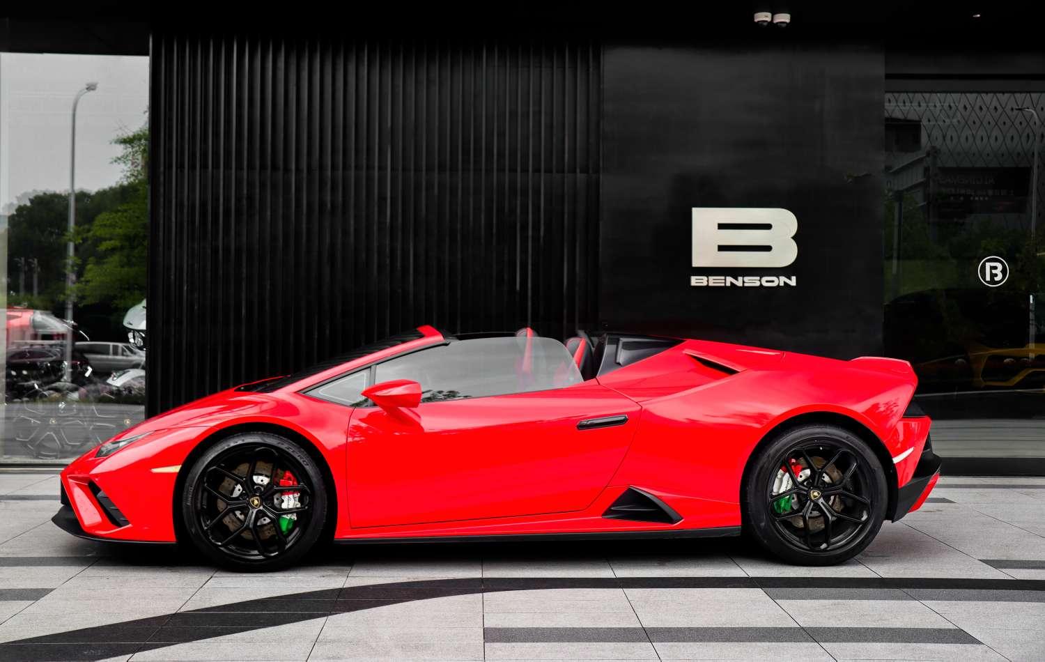 Lamborghini Huracán 2020 thumb 2