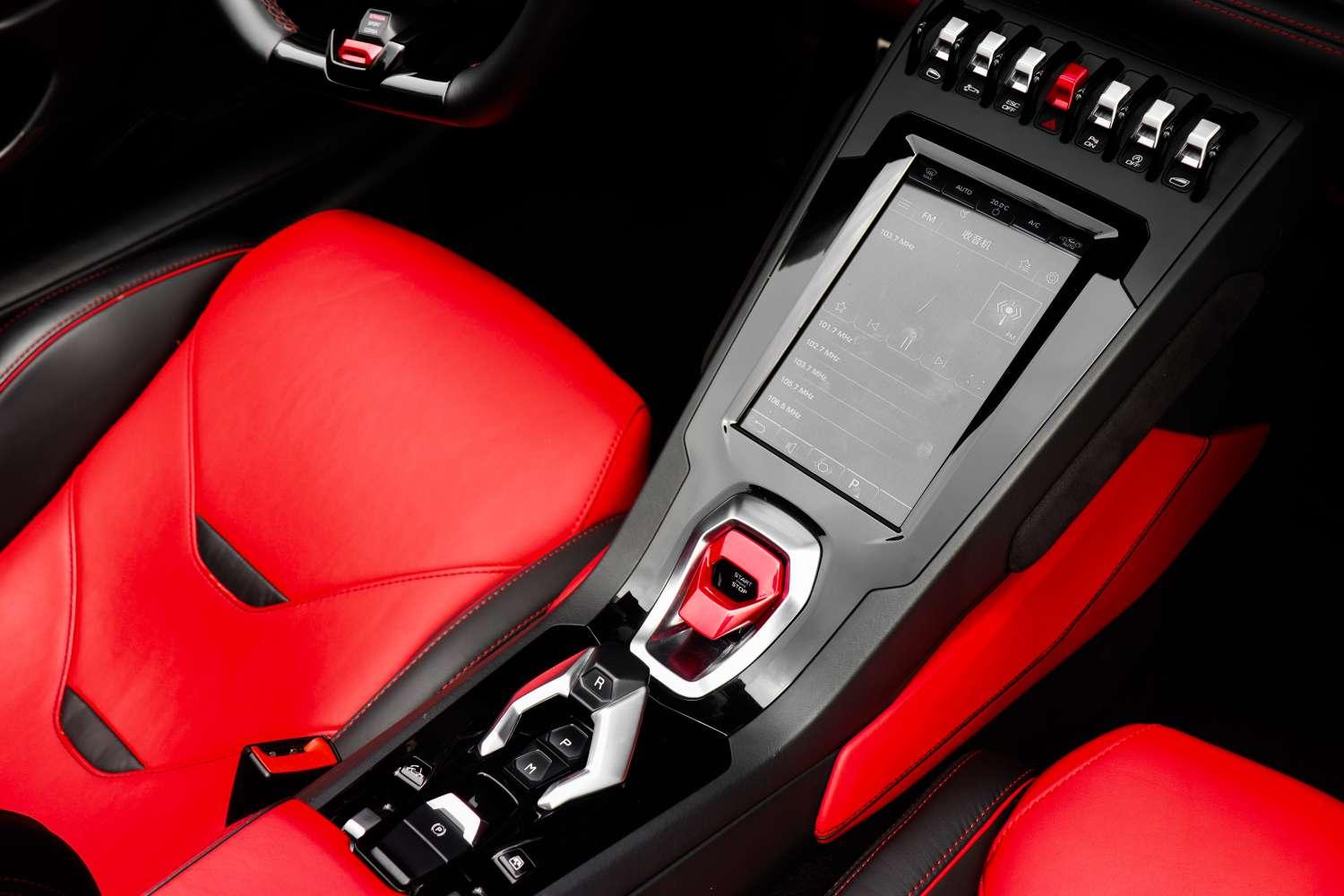 Lamborghini Huracán 2020 thumb 11