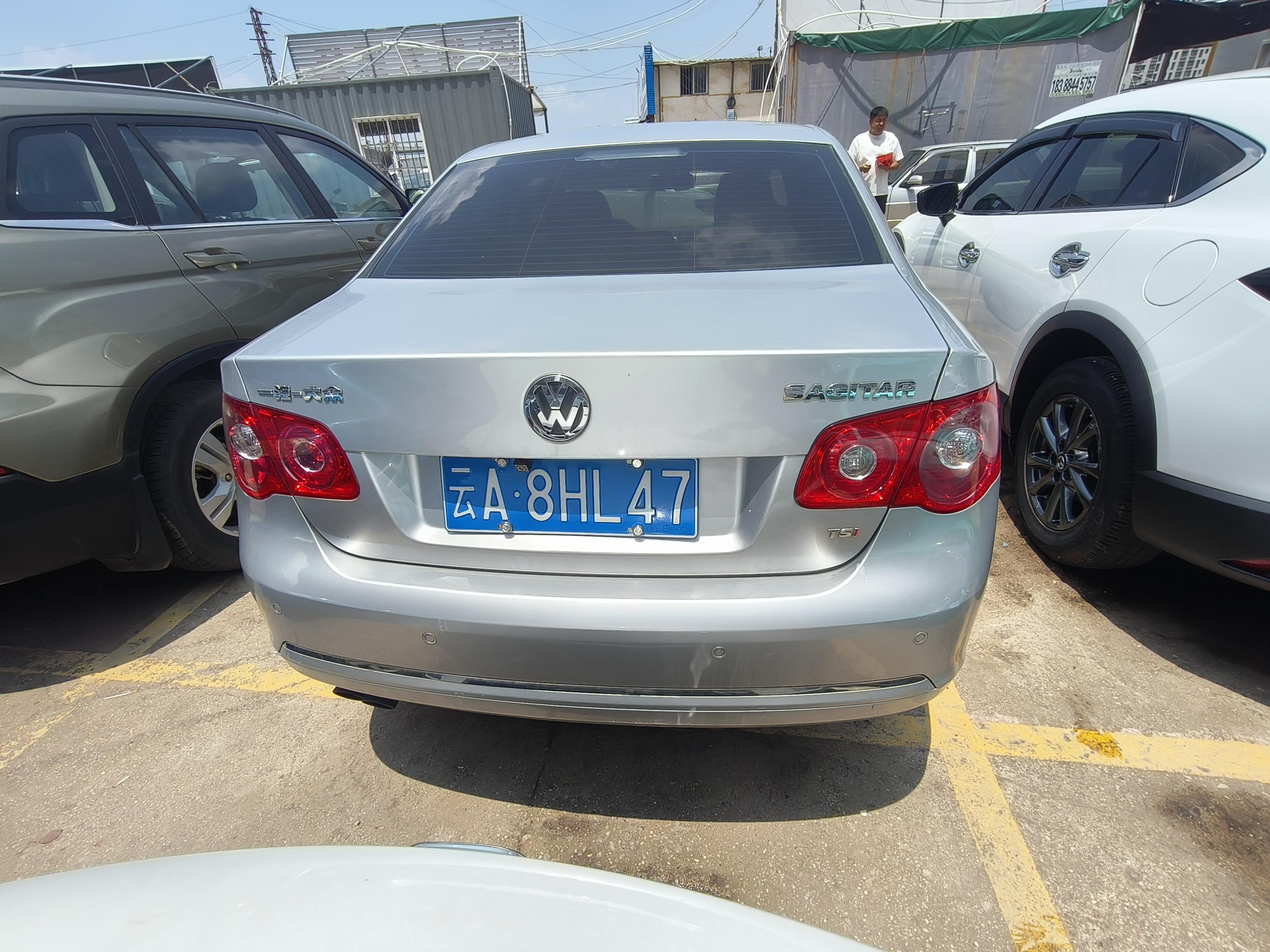 Volkswagen Sagitar 2011 thumb 3