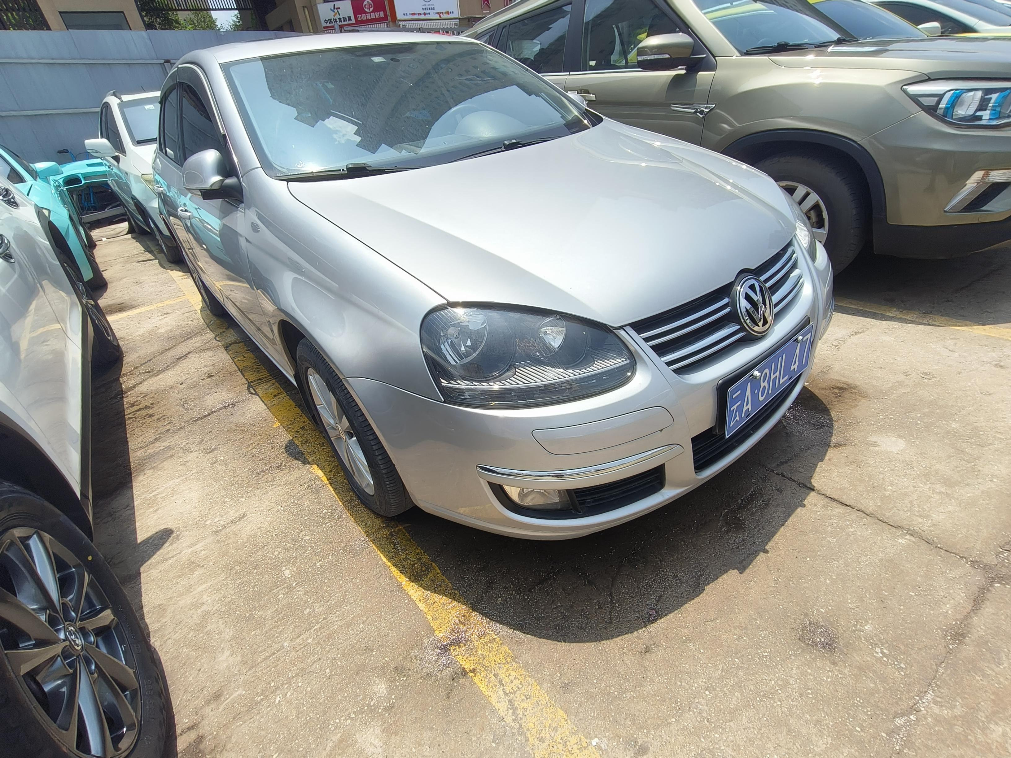 Volkswagen Sagitar 2011 thumb 11