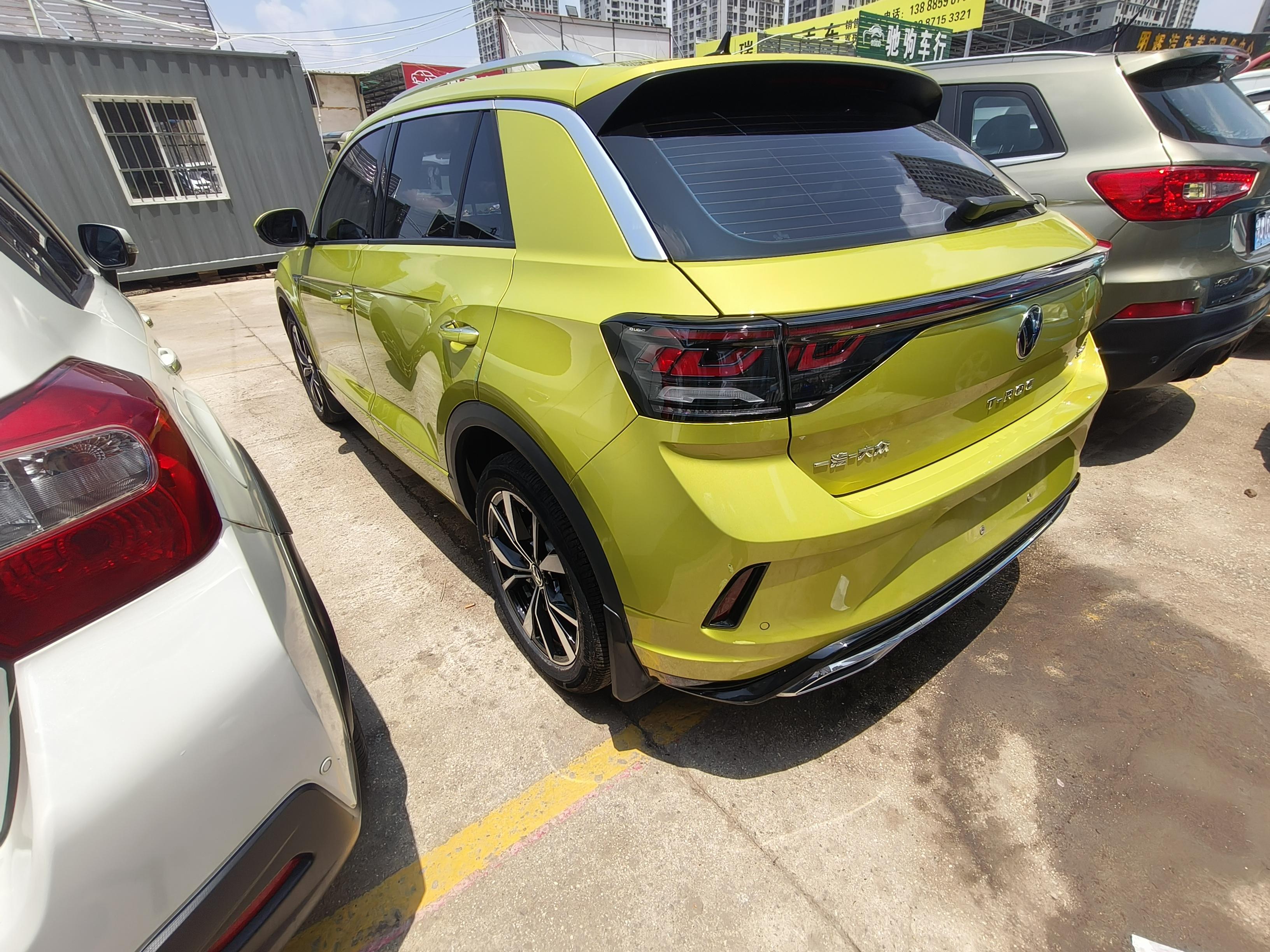 Volkswagen T-Roc 2023 thumb 2