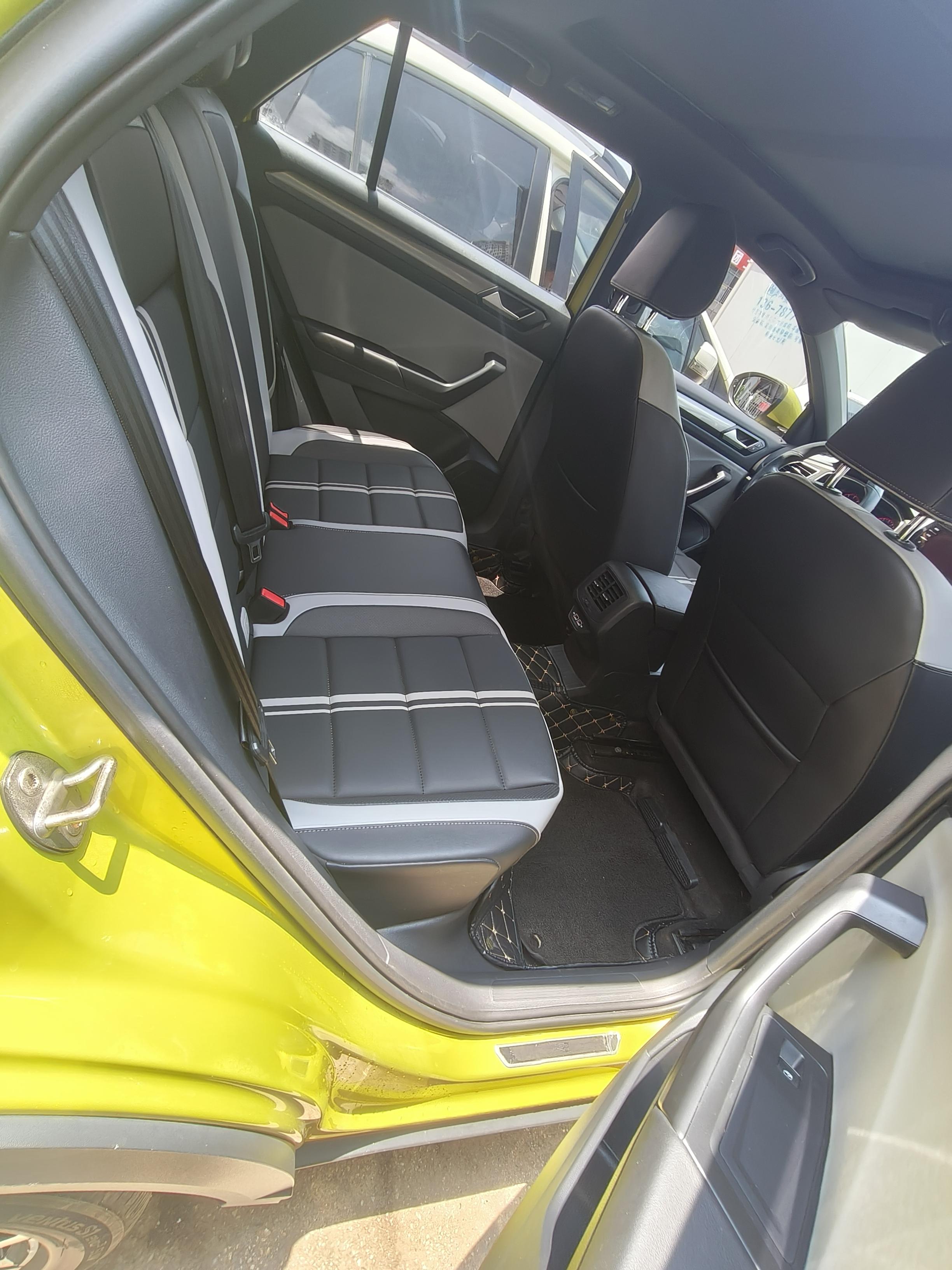 Volkswagen T-Roc 2023 thumb 5