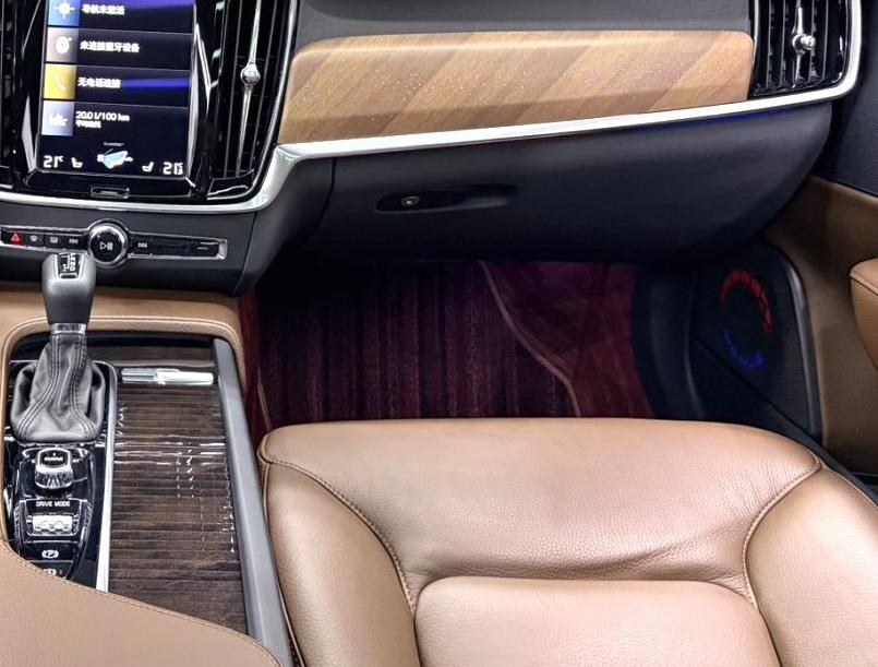 Volvo S90 2017 thumb 4