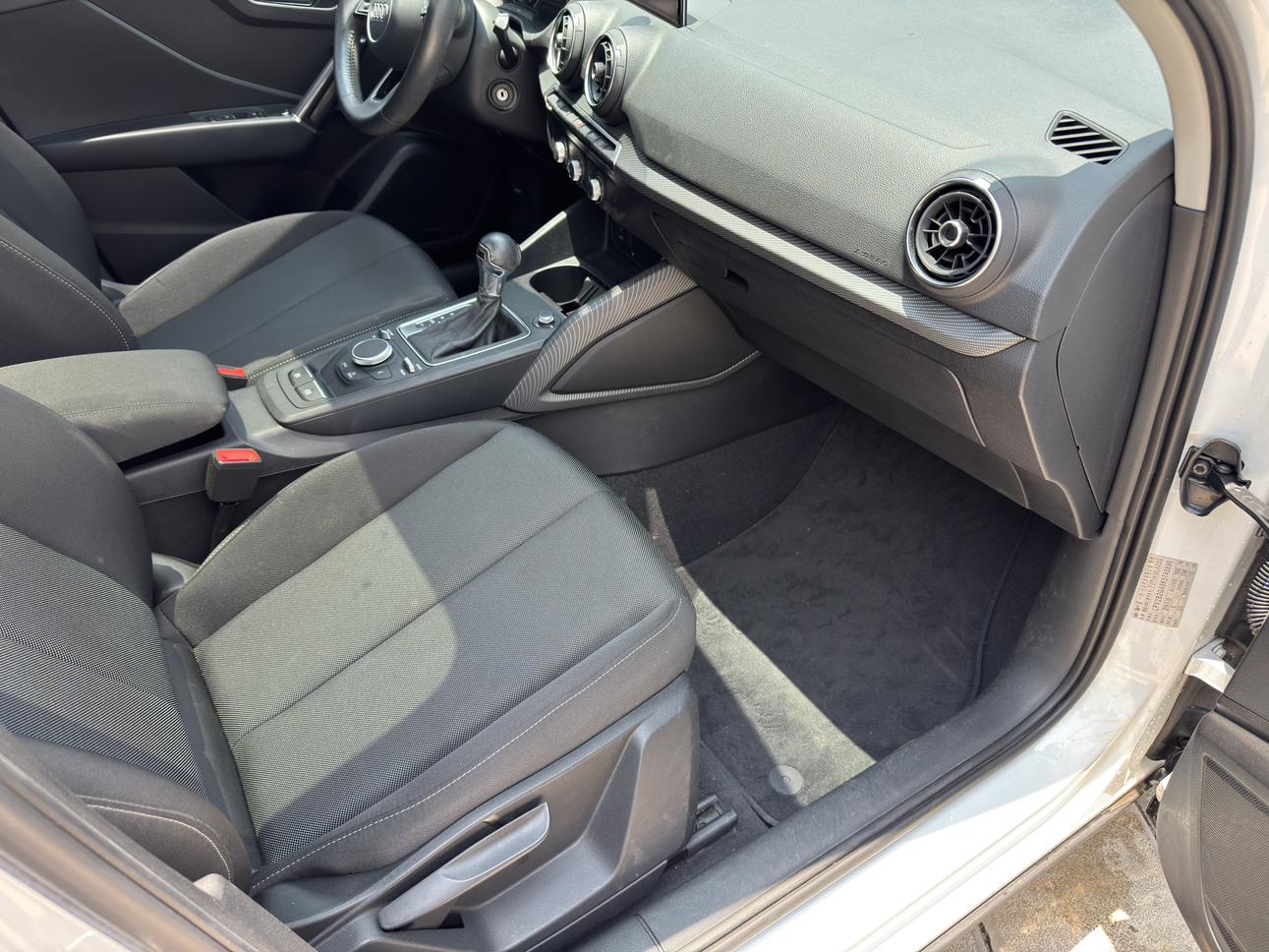 Audi Q2 2018 thumb 9