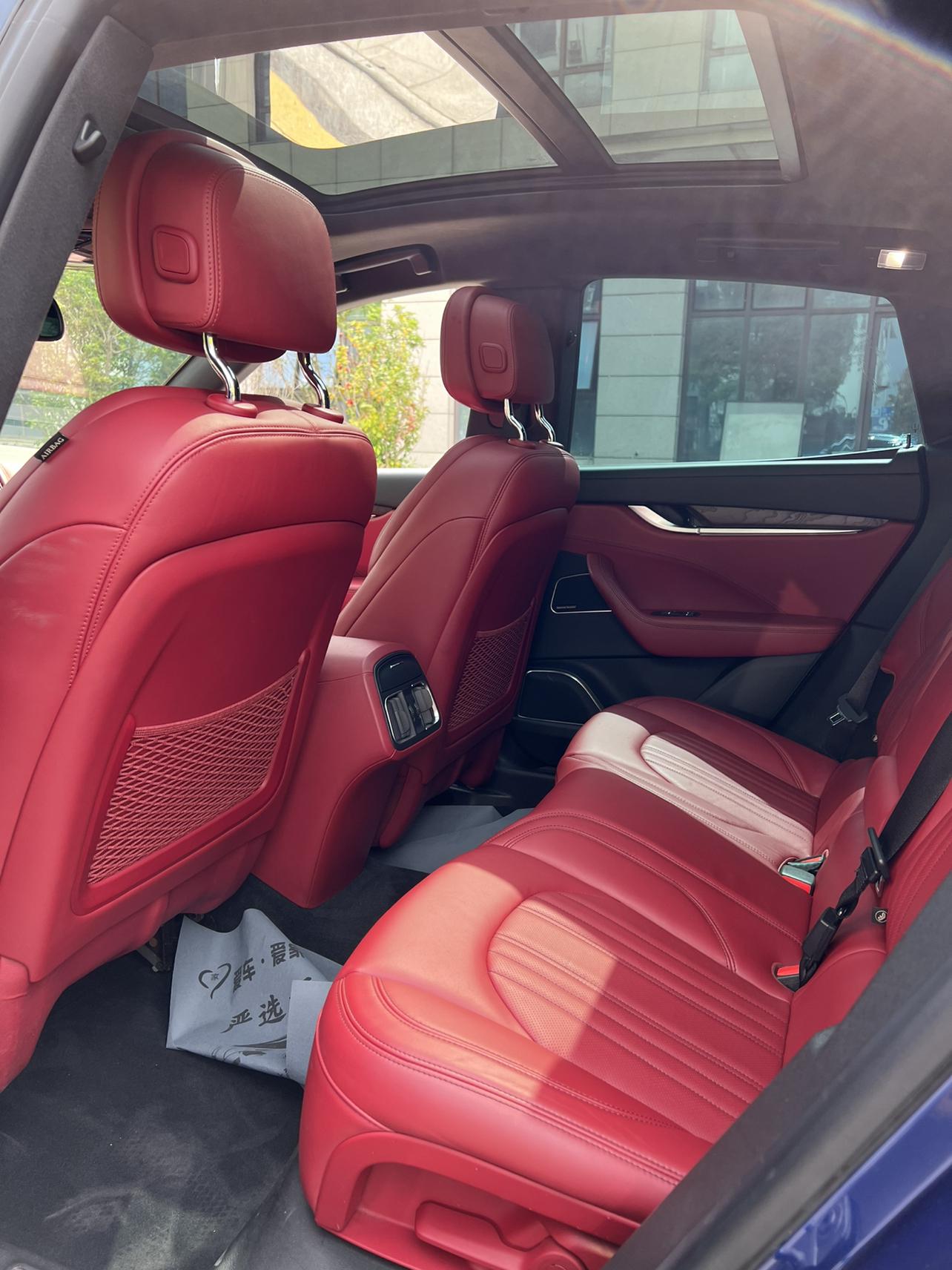 Maserati Levante 2016 thumb 7