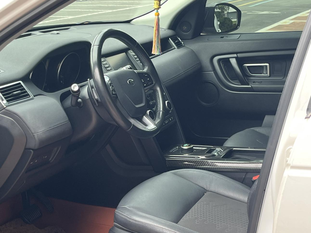 Land Rover Discovery Sport 2019 thumb 6