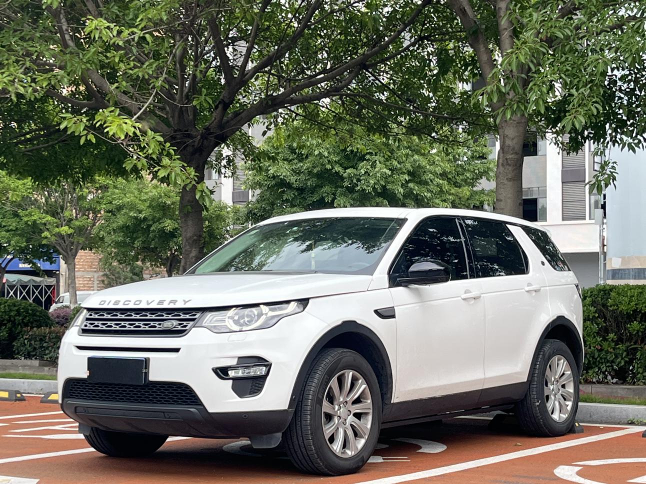Land Rover Discovery Sport 2019 thumb 8