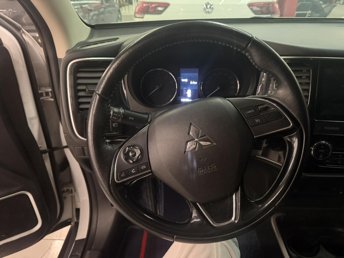 Mitsubishi Outlander 2021 thumb 6