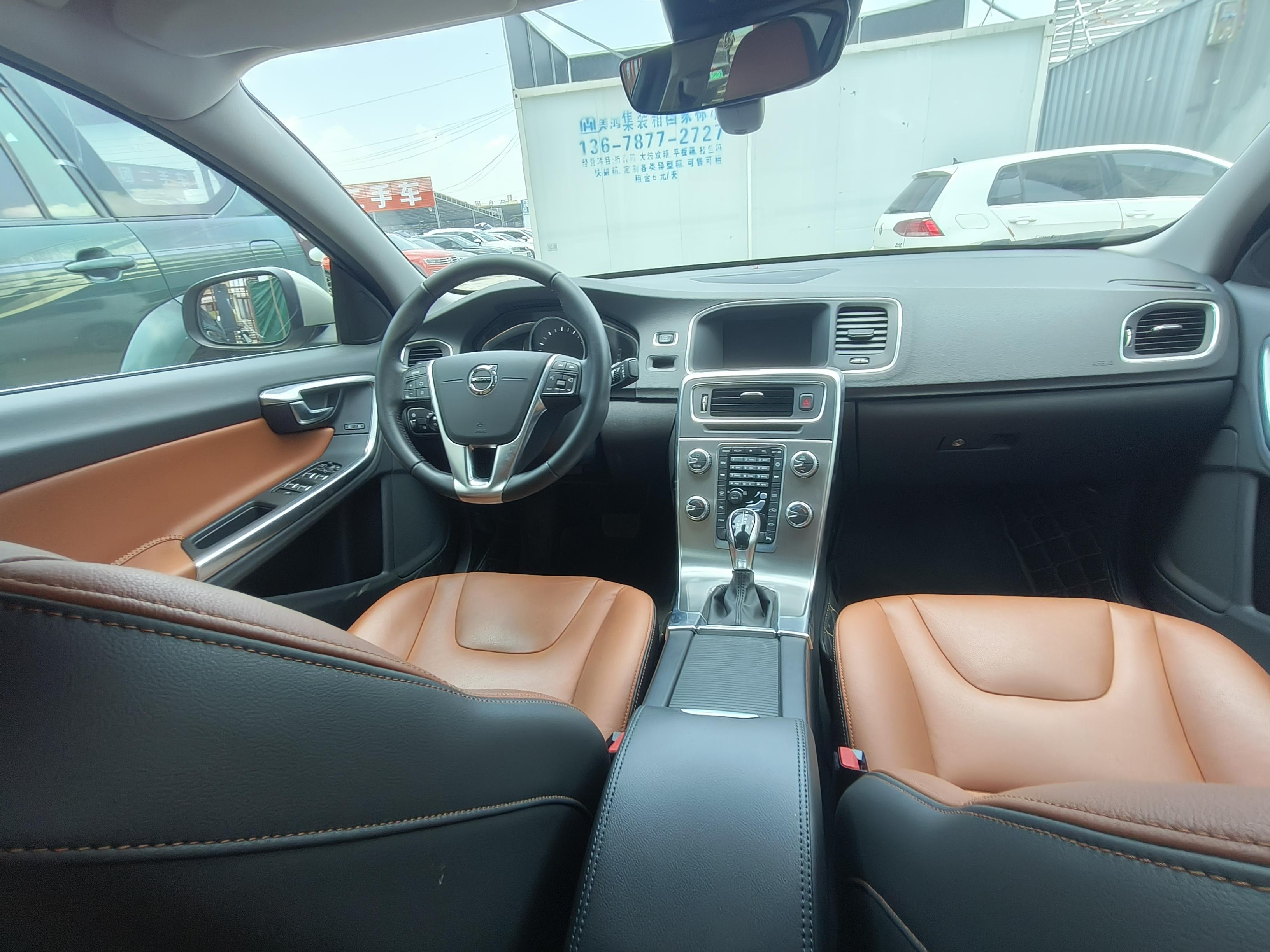 Volvo S60 2018 thumb 6