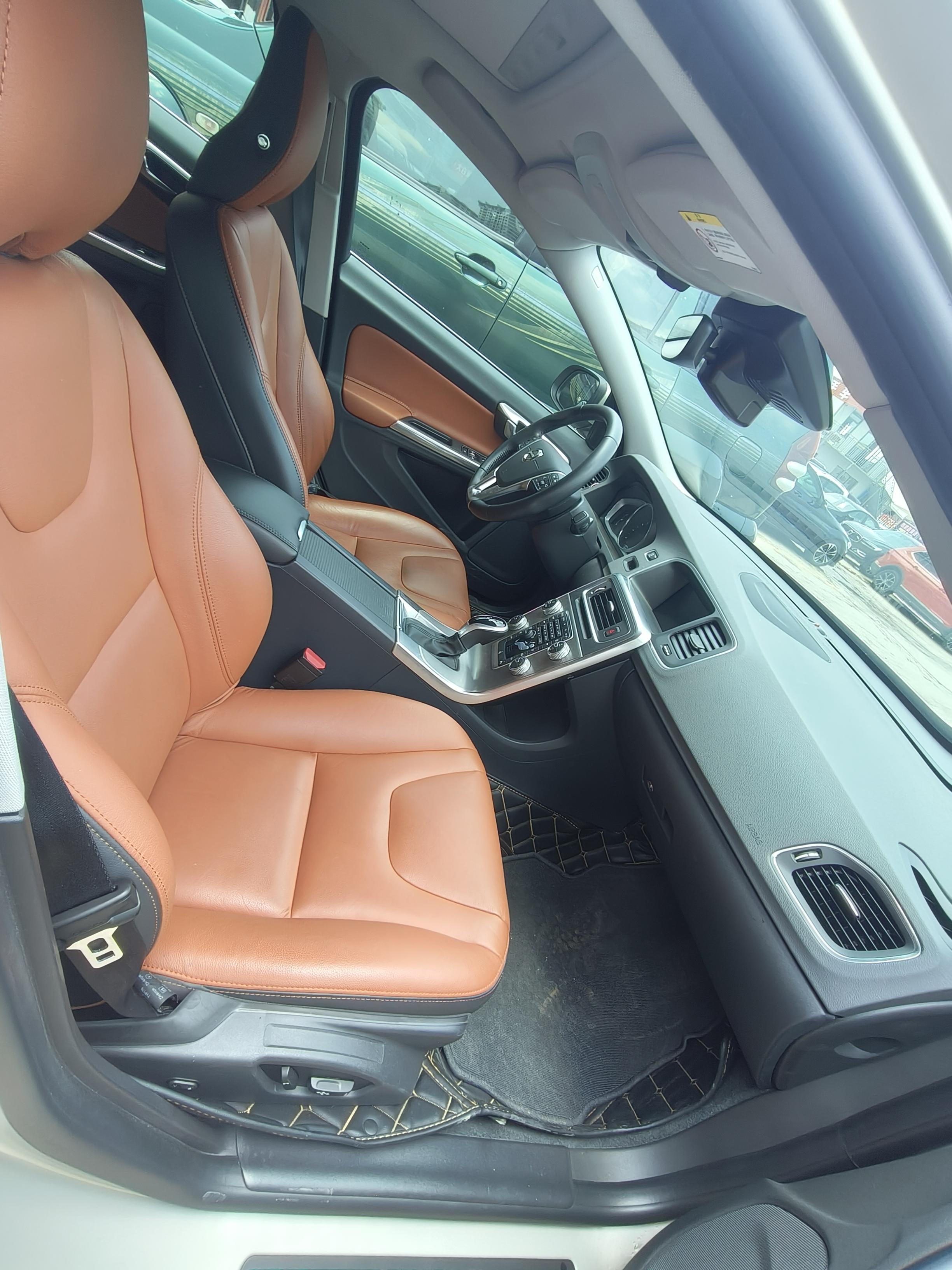 Volvo S60 2018 thumb 8